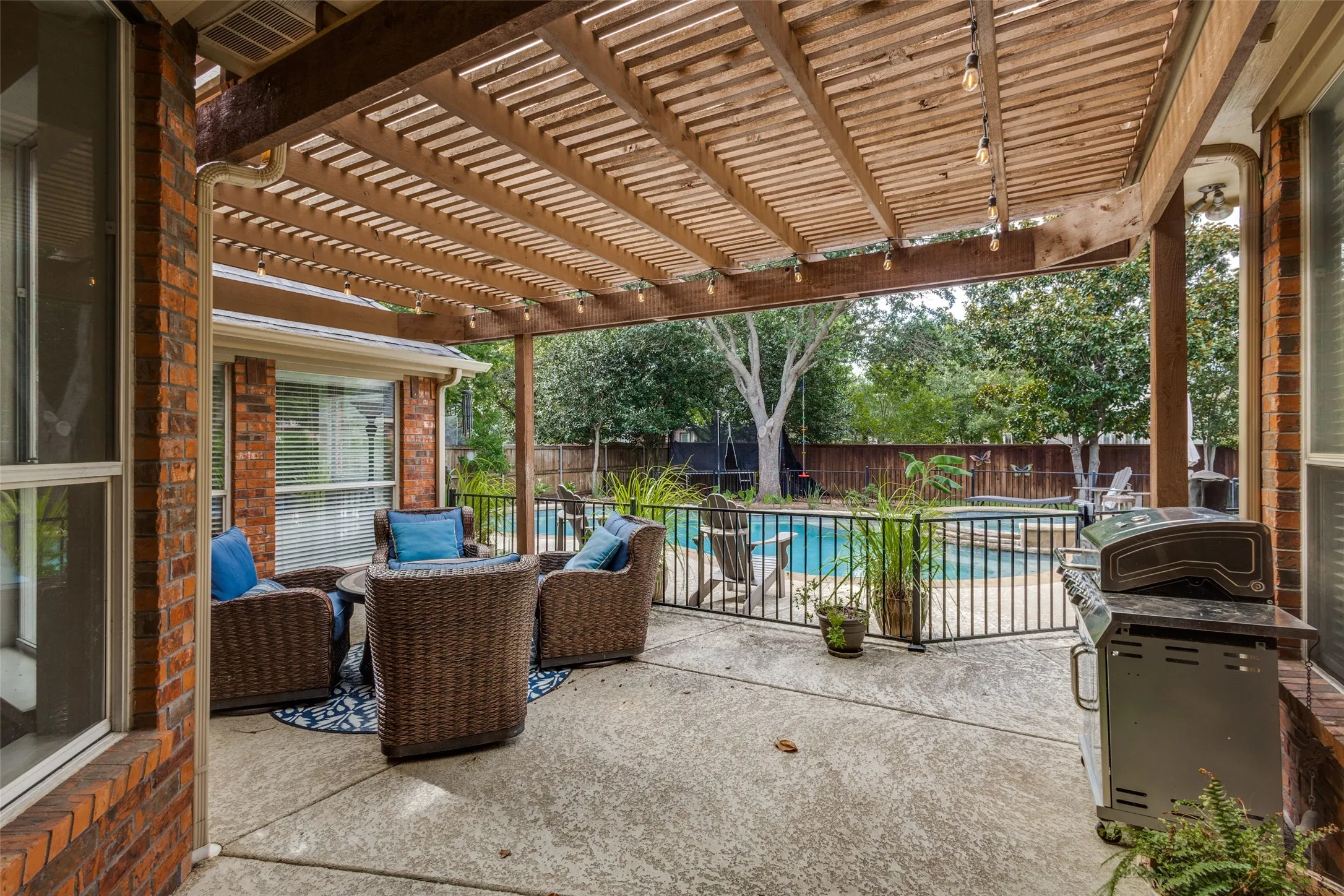 Single Family Residence For Sale in Denton County , 4400 Biscayne Drive, Flower Mound, Texas 75028, 4 Bedroom, 4 Bathroom, 3 Garage spaces, 3,648 Sqft, built in 2000, mls#21328627, Real Estate Agent in Flower Mound, Homes For Sale in Denton county, Homes For Sale in Flower Mound, Realtor in Flower Mound Texas, Real Estate Brokerage Independent Realty Texas, Luminita Cordes Realtor