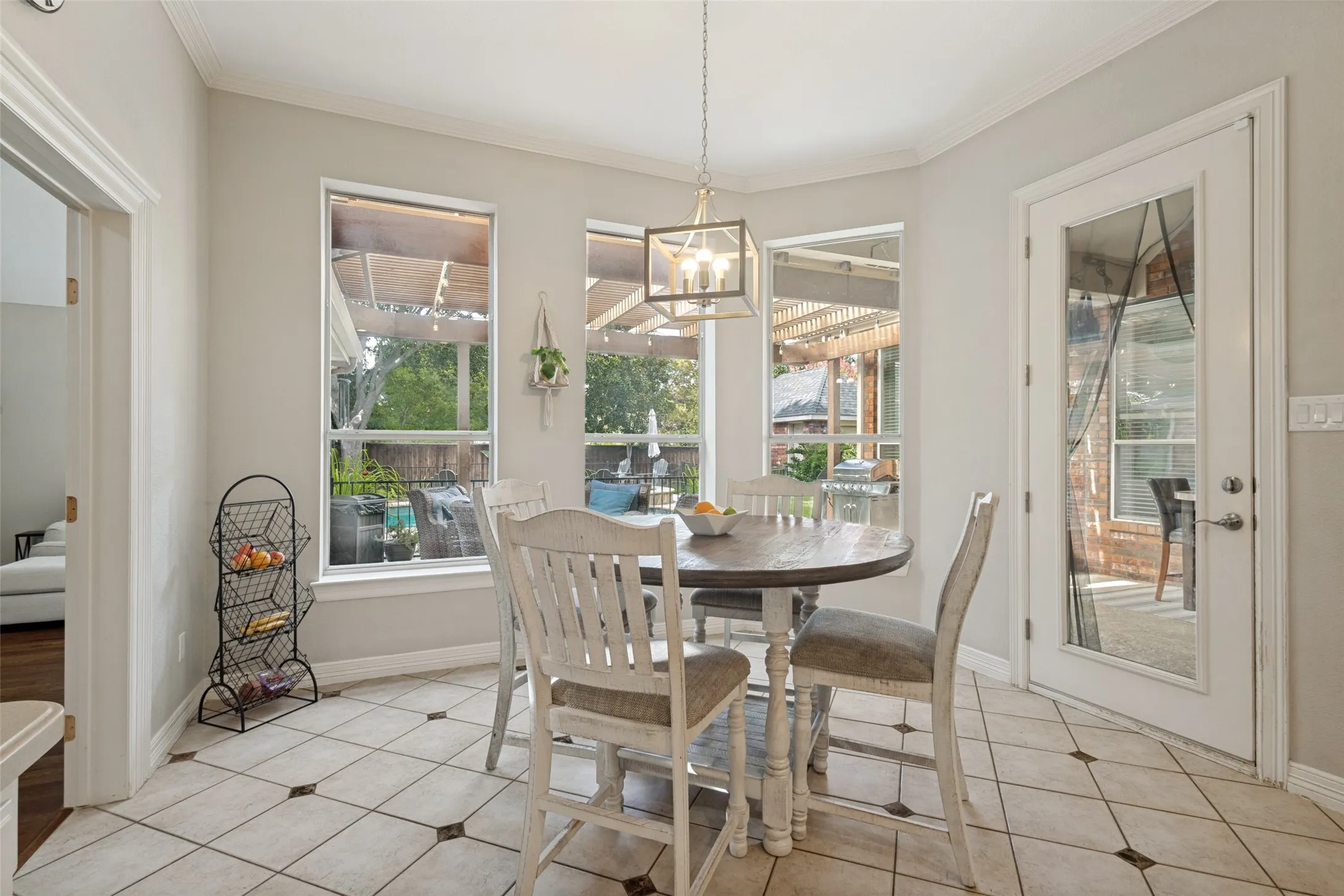 Single Family Residence For Sale in Denton County , 4400 Biscayne Drive, Flower Mound, Texas 75028, 4 Bedroom, 4 Bathroom, 3 Garage spaces, 3,648 Sqft, built in 2000, mls#21328627, Real Estate Agent in Flower Mound, Homes For Sale in Denton county, Homes For Sale in Flower Mound, Realtor in Flower Mound Texas, Real Estate Brokerage Independent Realty Texas, Luminita Cordes Realtor