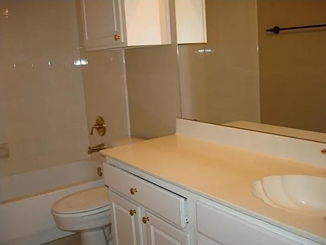 Single Family Residence For Rent in Collin County , 736 Player Drive, Plano, Texas 75025, 4 Bedroom, 2 Bathroom, 2 Garage spaces, 2,309 Sqft, built in 1998, mls#21329040, Real Estate Agent in Plano, Homes For Rent in Collin county, Homes For Rent in Plano, Realtor in Plano Texas, Real Estate Brokerage Independent Realty Texas, Luminita Cordes Realtor