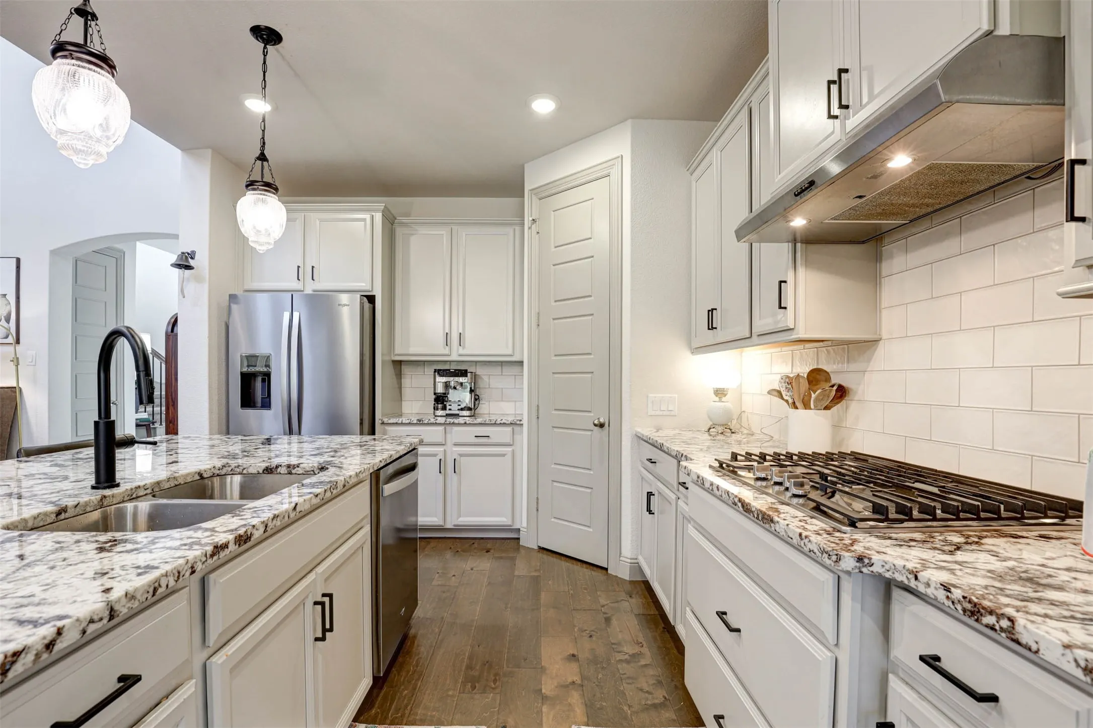 Single Family Residence For Sale in Denton County , 11490 Misty Ridge Drive, Flower Mound, Texas 76262, 4 Bedroom, 4 Bathroom, 2 Garage spaces, 3,202 Sqft, built in 2020, mls#21328245, Real Estate Agent in Flower Mound, Homes For Sale in Denton county, Homes For Sale in Flower Mound, Realtor in Flower Mound Texas, Real Estate Brokerage Independent Realty Texas, Luminita Cordes Realtor