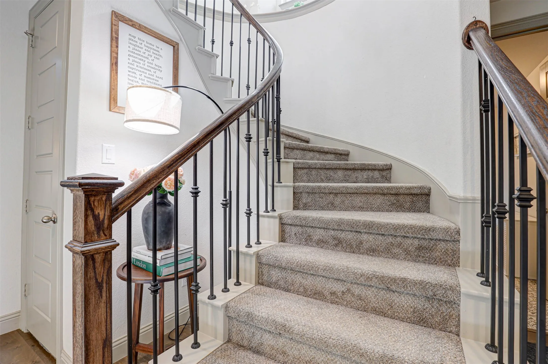 Single Family Residence For Sale in Denton County , 11490 Misty Ridge Drive, Flower Mound, Texas 76262, 4 Bedroom, 4 Bathroom, 2 Garage spaces, 3,202 Sqft, built in 2020, mls#21328245, Real Estate Agent in Flower Mound, Homes For Sale in Denton county, Homes For Sale in Flower Mound, Realtor in Flower Mound Texas, Real Estate Brokerage Independent Realty Texas, Luminita Cordes Realtor