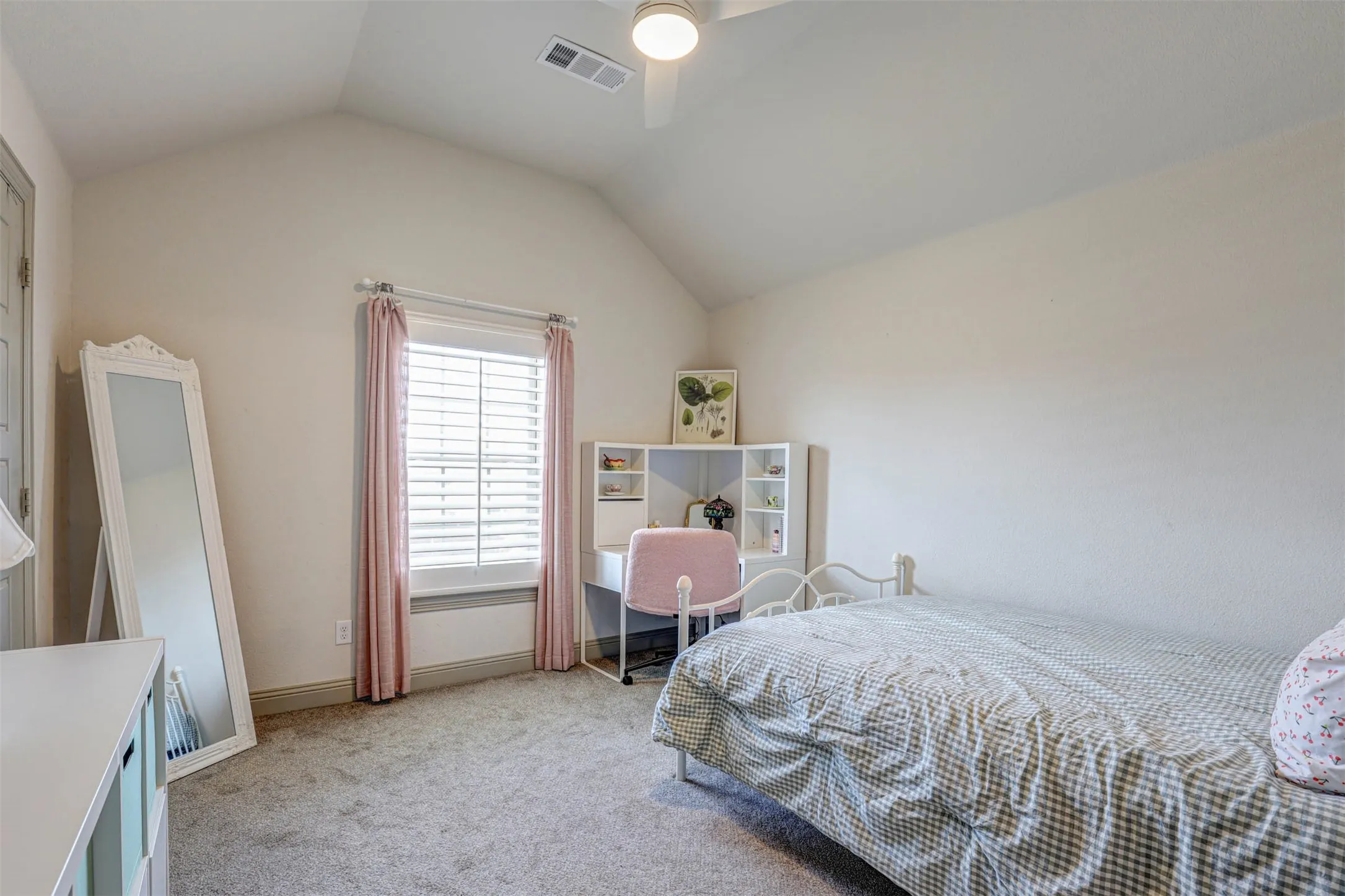 Single Family Residence For Sale in Denton County , 11490 Misty Ridge Drive, Flower Mound, Texas 76262, 4 Bedroom, 4 Bathroom, 2 Garage spaces, 3,202 Sqft, built in 2020, mls#21328245, Real Estate Agent in Flower Mound, Homes For Sale in Denton county, Homes For Sale in Flower Mound, Realtor in Flower Mound Texas, Real Estate Brokerage Independent Realty Texas, Luminita Cordes Realtor