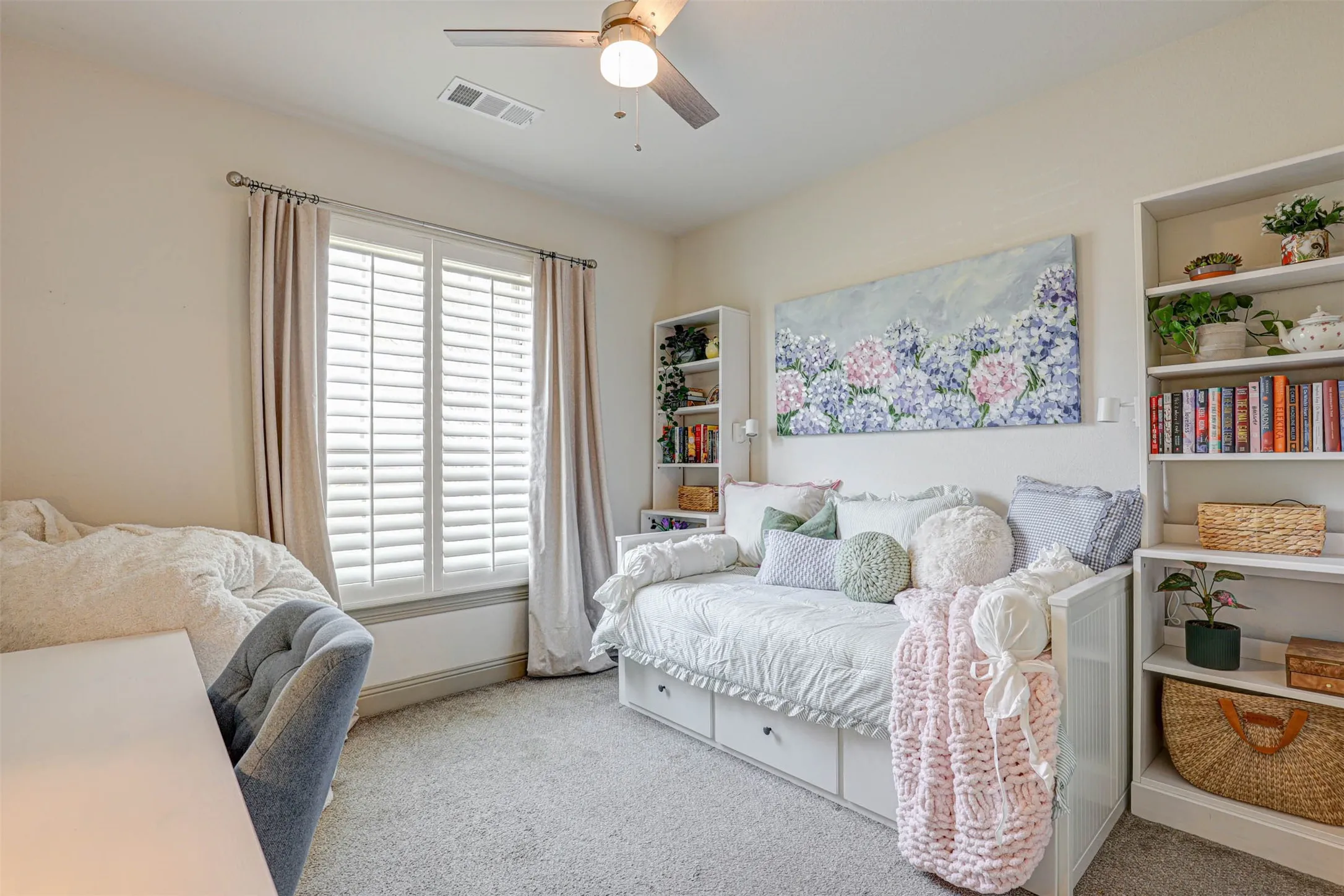 Single Family Residence For Sale in Denton County , 11490 Misty Ridge Drive, Flower Mound, Texas 76262, 4 Bedroom, 4 Bathroom, 2 Garage spaces, 3,202 Sqft, built in 2020, mls#21328245, Real Estate Agent in Flower Mound, Homes For Sale in Denton county, Homes For Sale in Flower Mound, Realtor in Flower Mound Texas, Real Estate Brokerage Independent Realty Texas, Luminita Cordes Realtor