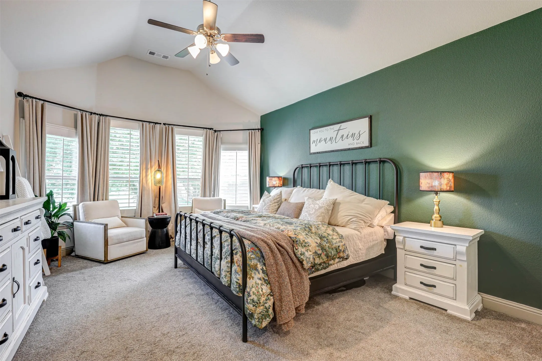 Single Family Residence For Sale in Denton County , 11490 Misty Ridge Drive, Flower Mound, Texas 76262, 4 Bedroom, 4 Bathroom, 2 Garage spaces, 3,202 Sqft, built in 2020, mls#21328245, Real Estate Agent in Flower Mound, Homes For Sale in Denton county, Homes For Sale in Flower Mound, Realtor in Flower Mound Texas, Real Estate Brokerage Independent Realty Texas, Luminita Cordes Realtor
