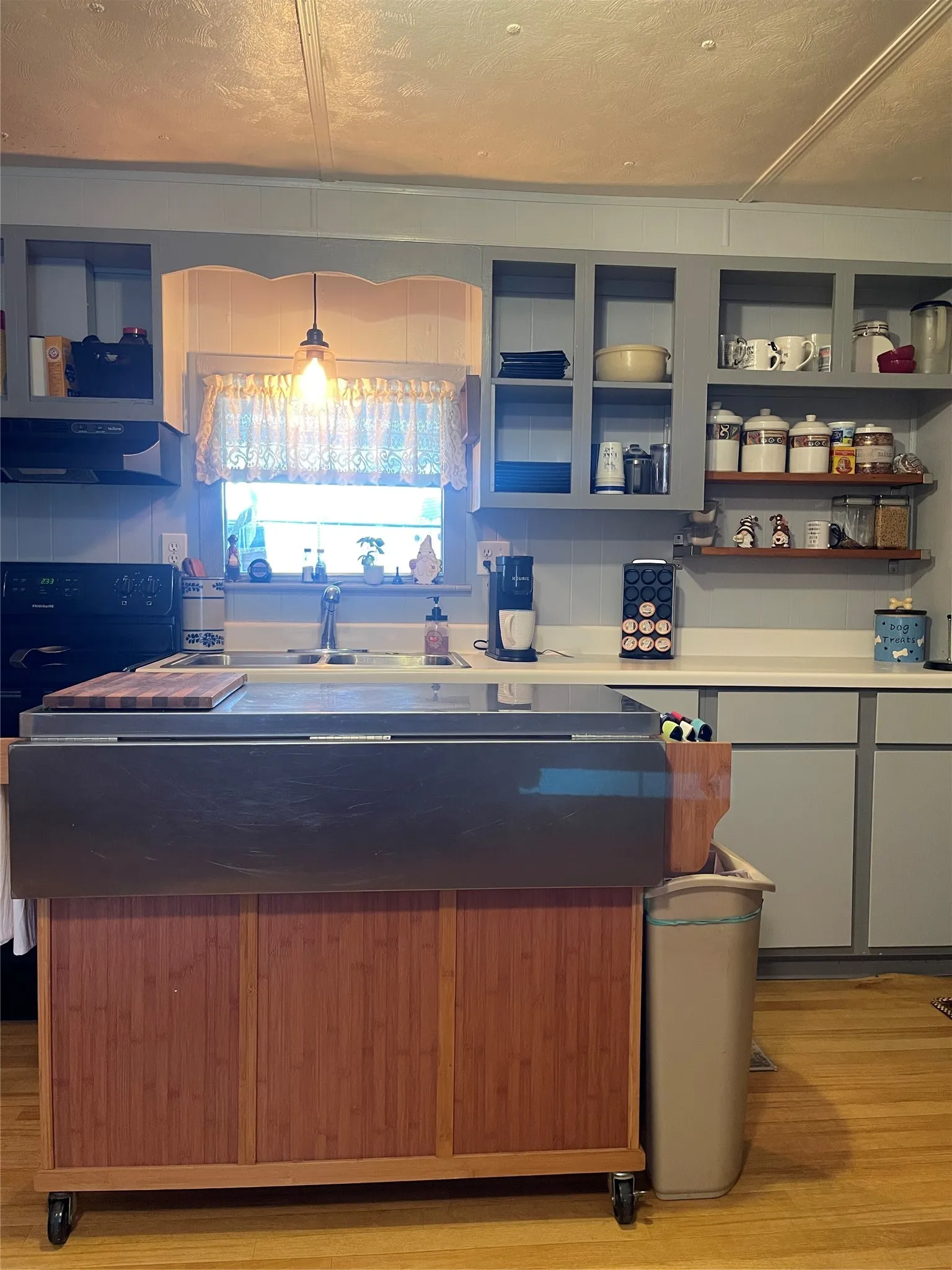 Manufactured Home For Sale in Palo Pinto County , 2334 Sanbar Road 60, Possum Kingdom Lake, Texas 76449, 2 Bedroom, 2 Bathroom, Garage spaces, 980 Sqft, built in 0, Price $55,000, mls#21328783, Real Estate Agent in Possum Kingdom Lake, Homes For Sale in Palo Pinto county, Homes For Sale in Possum Kingdom Lake, Realtor in Possum Kingdom Lake Texas, Real Estate Brokerage Independent Realty Texas, Luminita Cordes Realtor