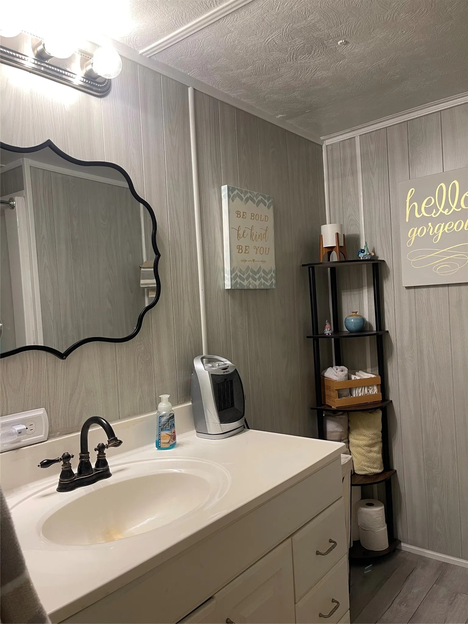 Manufactured Home For Sale in Palo Pinto County , 2334 Sanbar Road 60, Possum Kingdom Lake, Texas 76449, 2 Bedroom, 2 Bathroom, Garage spaces, 980 Sqft, built in 0, Price $55,000, mls#21328783, Real Estate Agent in Possum Kingdom Lake, Homes For Sale in Palo Pinto county, Homes For Sale in Possum Kingdom Lake, Realtor in Possum Kingdom Lake Texas, Real Estate Brokerage Independent Realty Texas, Luminita Cordes Realtor