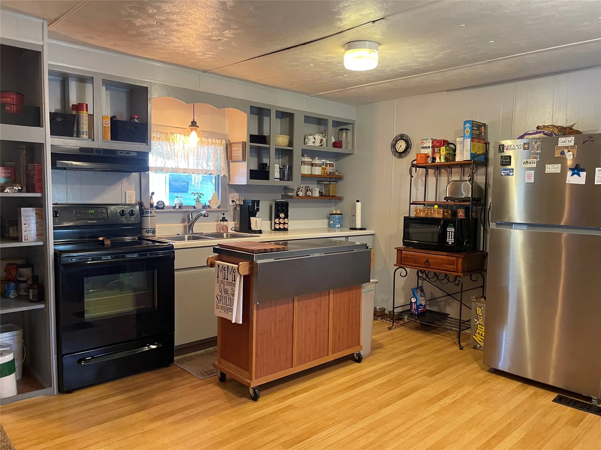 Manufactured Home For Sale in Palo Pinto County , 2334 Sanbar Road 60, Possum Kingdom Lake, Texas 76449, 2 Bedroom, 2 Bathroom, Garage spaces, 980 Sqft, built in 0, Price $55,000, mls#21328783, Real Estate Agent in Possum Kingdom Lake, Homes For Sale in Palo Pinto county, Homes For Sale in Possum Kingdom Lake, Realtor in Possum Kingdom Lake Texas, Real Estate Brokerage Independent Realty Texas, Luminita Cordes Realtor