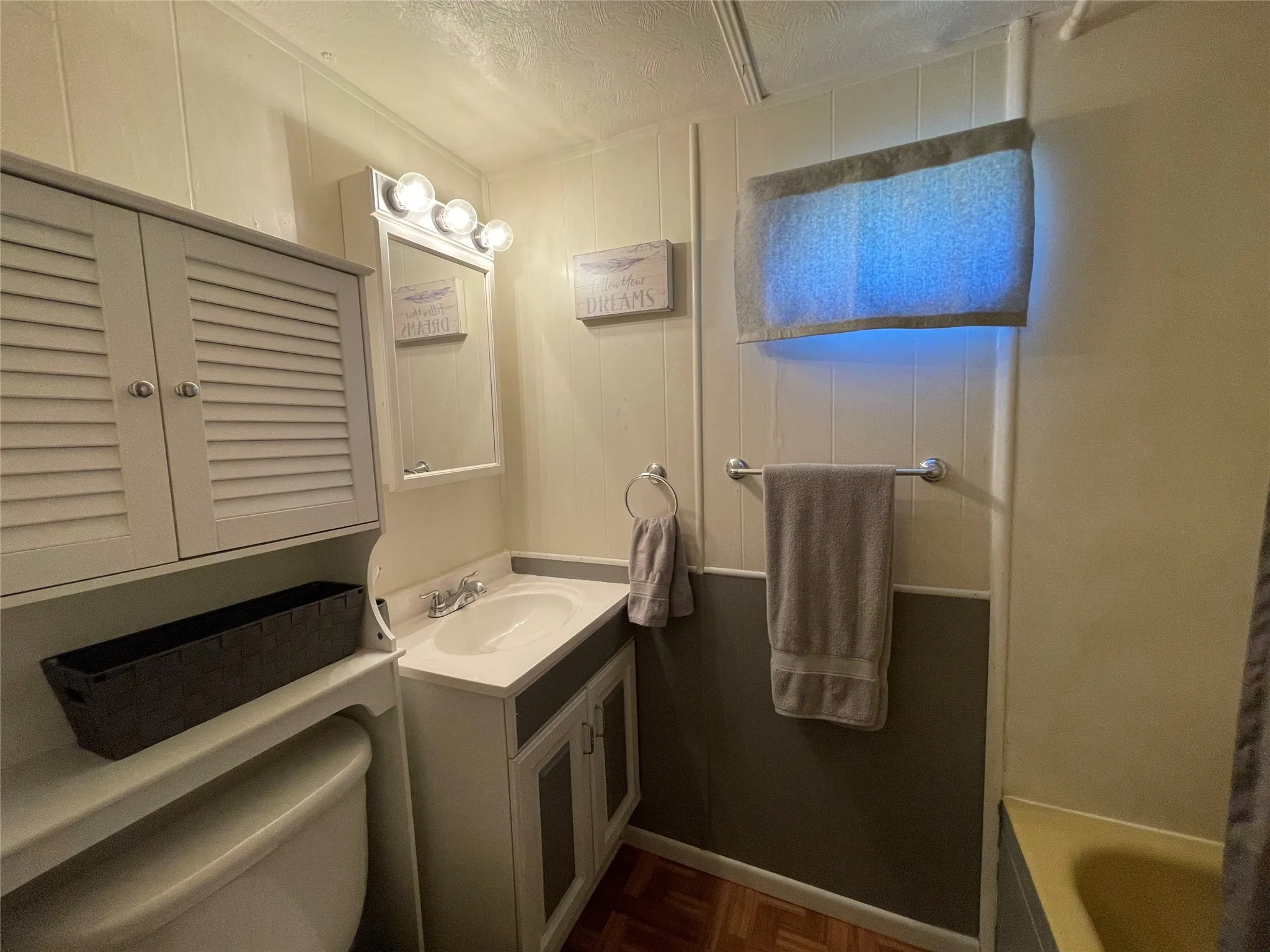 Manufactured Home For Sale in Palo Pinto County , 2334 Sanbar Road 60, Possum Kingdom Lake, Texas 76449, 2 Bedroom, 2 Bathroom, Garage spaces, 980 Sqft, built in 0, Price $55,000, mls#21328783, Real Estate Agent in Possum Kingdom Lake, Homes For Sale in Palo Pinto county, Homes For Sale in Possum Kingdom Lake, Realtor in Possum Kingdom Lake Texas, Real Estate Brokerage Independent Realty Texas, Luminita Cordes Realtor
