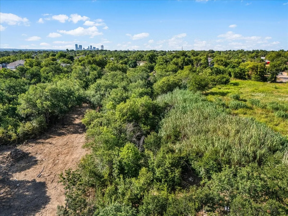Unimproved Land For Sale in Tarrant County , 2920 Columbus Avenue, Fort Worth, Texas 76106, 0, 0, Garage spaces, 0 Sqft, built in 0, Price $399,999, mls#21329101, Real Estate Agent in Fort Worth, Homes For Sale in Tarrant county, Homes For Sale in Fort Worth, Realtor in Fort Worth Texas, Real Estate Brokerage Independent Realty Texas, Luminita Cordes Realtor