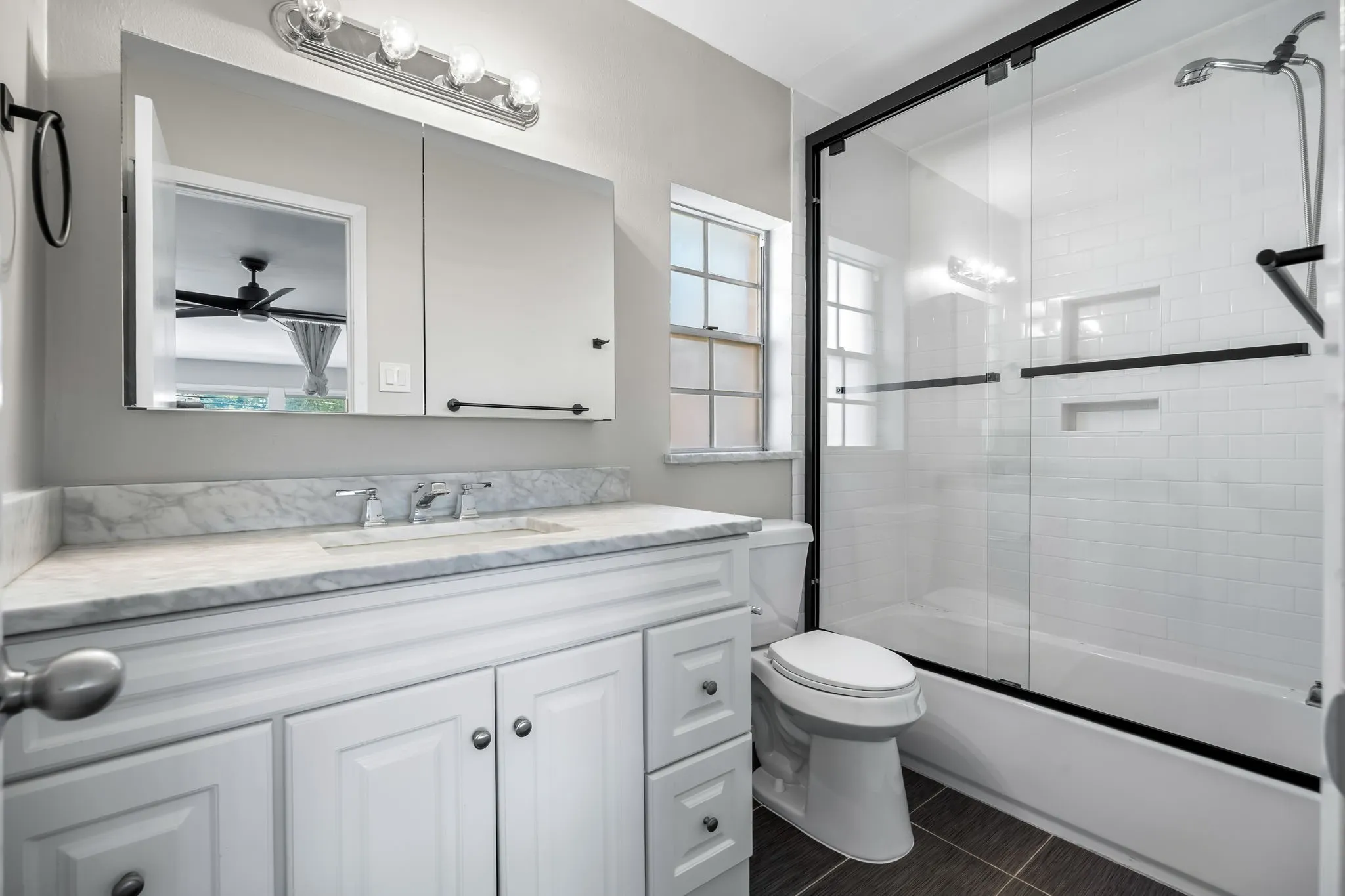 Condominium For Sale in Dallas County , 6007 E University Boulevard 132, Dallas, Texas 75206, 1 Bedroom, 2 Bathroom, Garage spaces, 974 Sqft, built in 1964, mls#21326173, Real Estate Agent in Dallas, Homes For Sale in Dallas county, Homes For Sale in Dallas, Realtor in Dallas Texas, Real Estate Brokerage Independent Realty Texas, Luminita Cordes Realtor