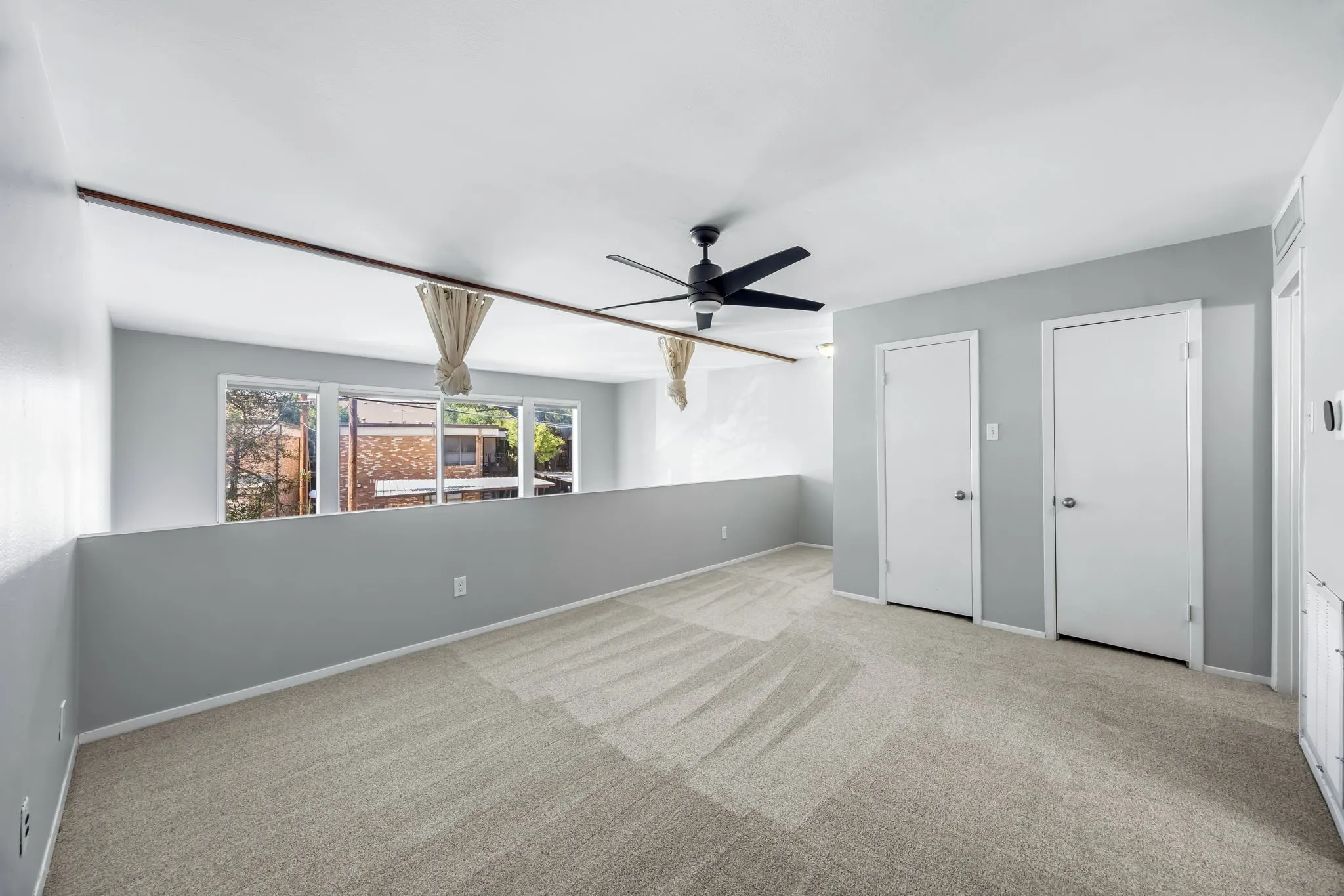Condominium For Sale in Dallas County , 6007 E University Boulevard 132, Dallas, Texas 75206, 1 Bedroom, 2 Bathroom, Garage spaces, 974 Sqft, built in 1964, mls#21326173, Real Estate Agent in Dallas, Homes For Sale in Dallas county, Homes For Sale in Dallas, Realtor in Dallas Texas, Real Estate Brokerage Independent Realty Texas, Luminita Cordes Realtor