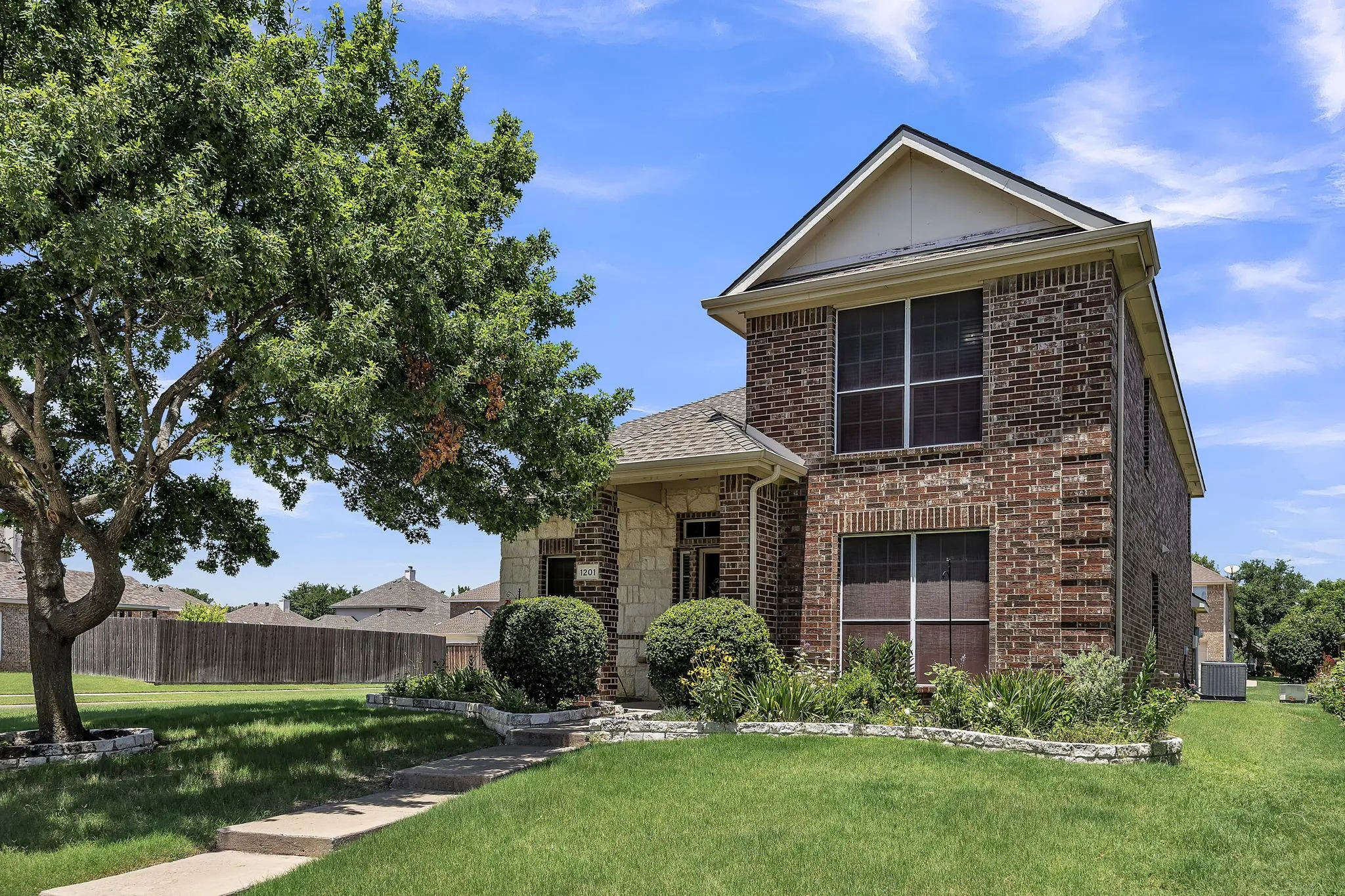 Oversized corner lot