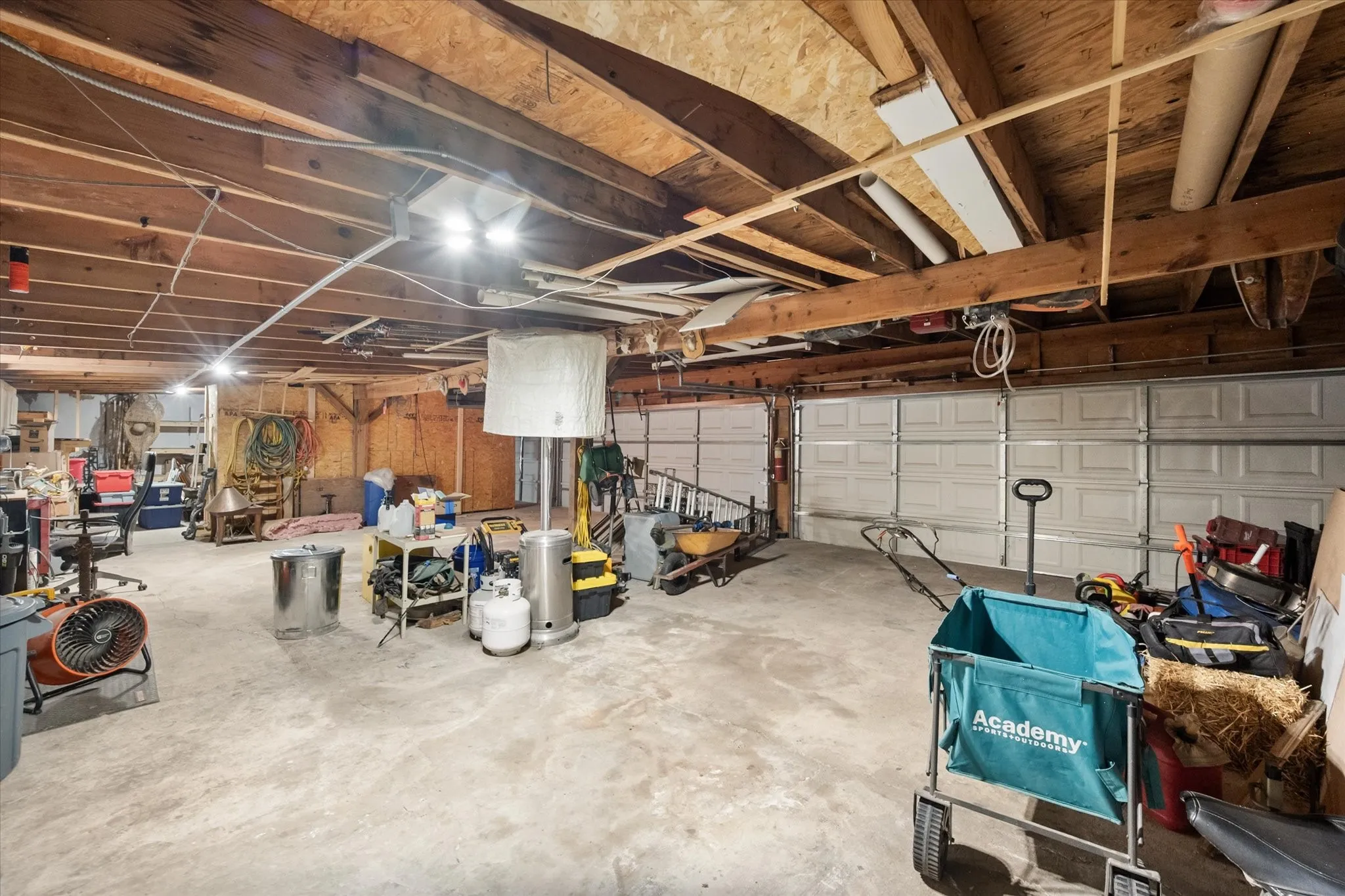 6 car garage