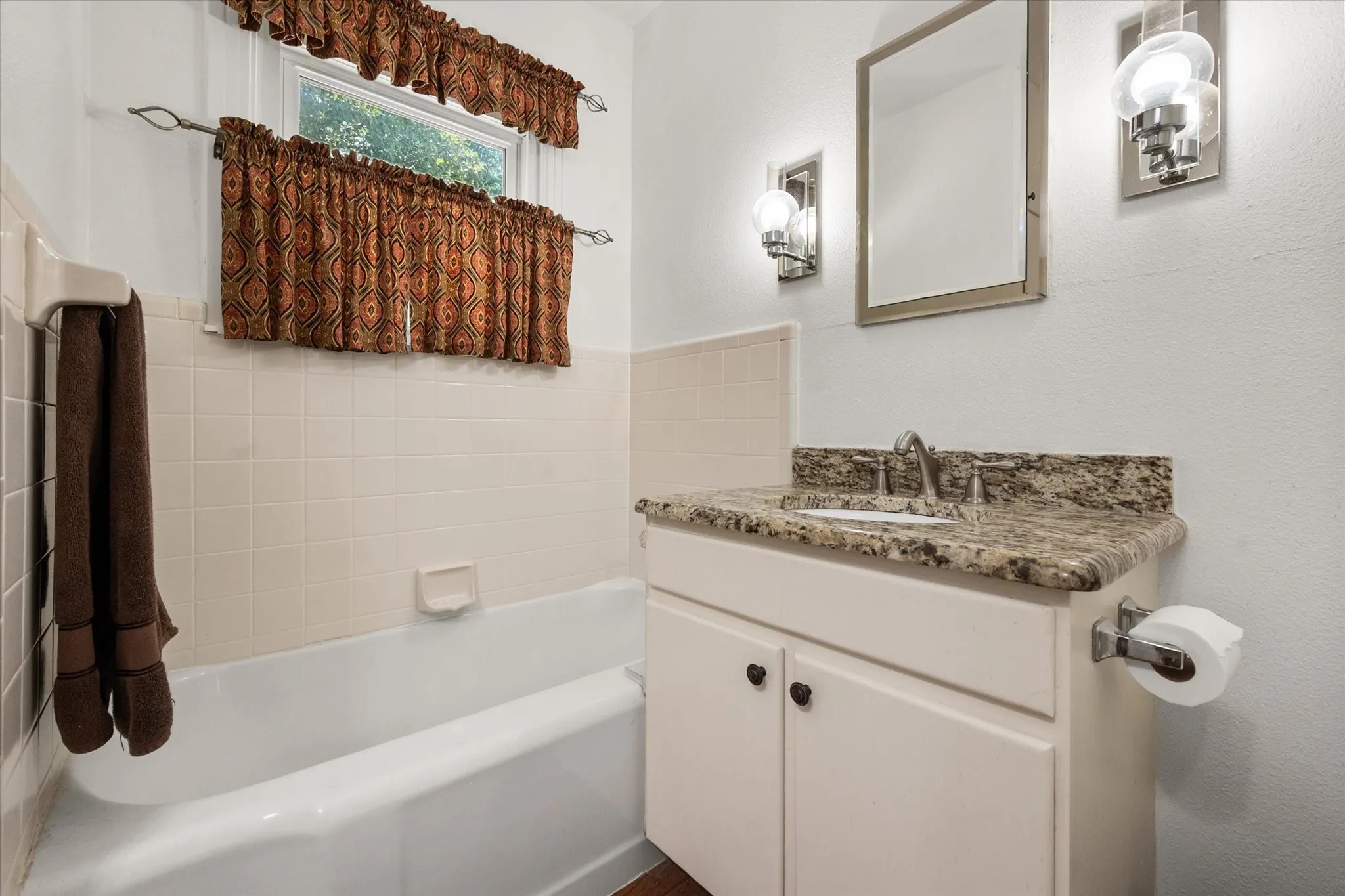 Main Bathroom