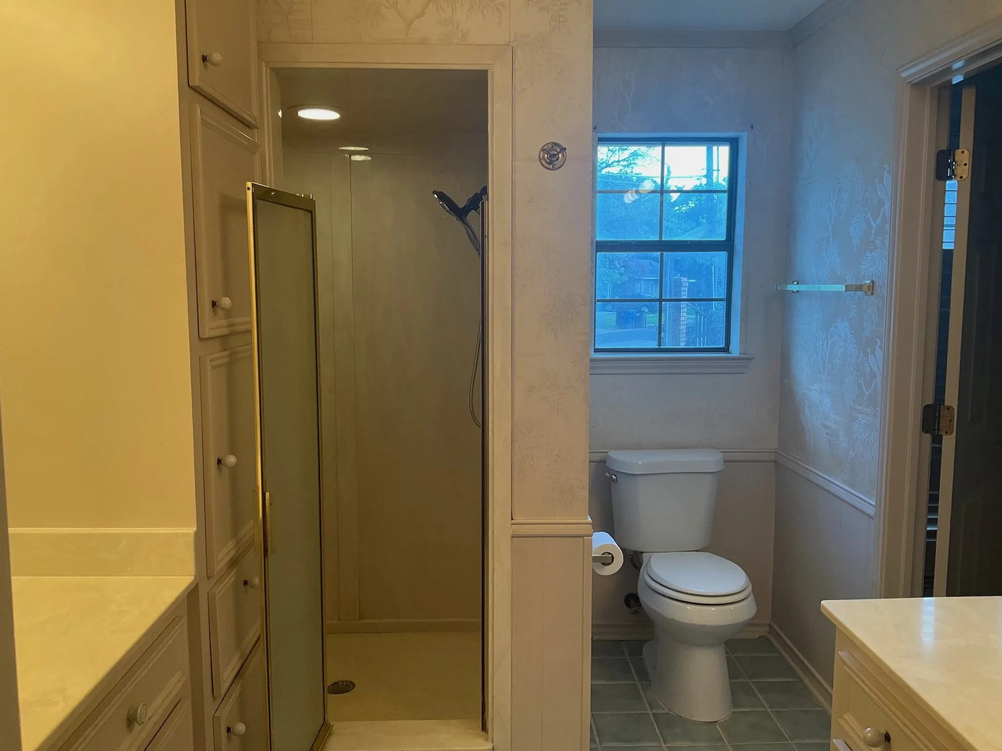 Townhouse For Sale in Navarro County , 205 Northwood Boulevard, Corsicana, Texas 75110, 2 Bedroom, 2 Bathroom, 2 Garage spaces, 2,000 Sqft, built in 1992, mls#21328556, Real Estate Agent in Corsicana, Homes For Sale in Navarro county, Homes For Sale in Corsicana, Realtor in Corsicana Texas, Real Estate Brokerage Independent Realty Texas, Luminita Cordes Realtor