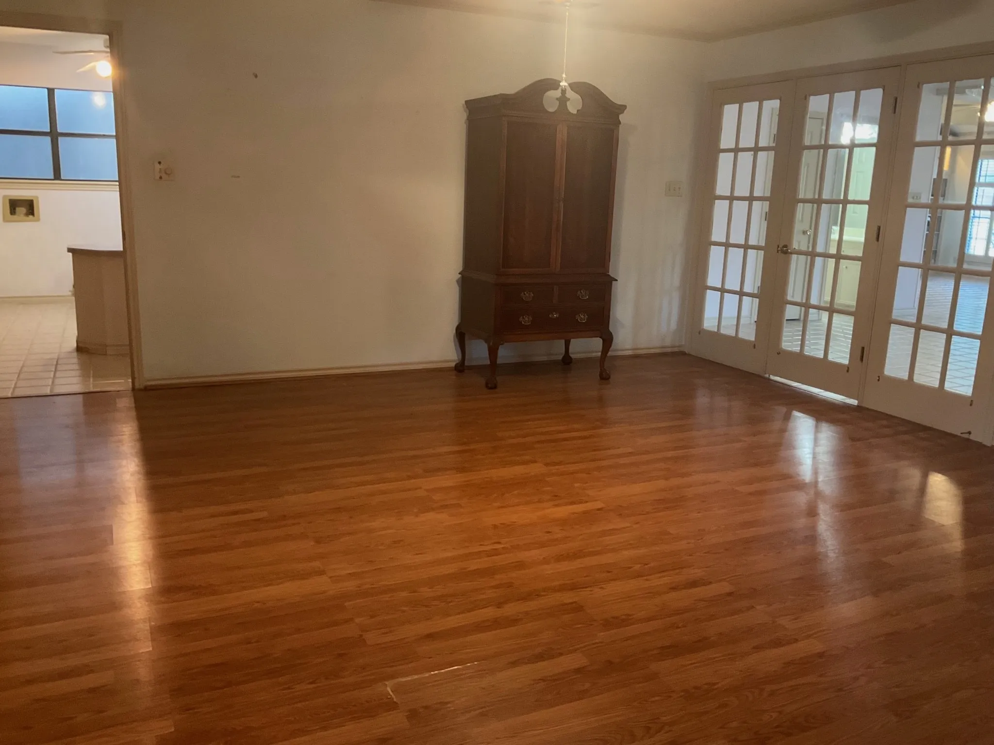 Townhouse For Sale in Navarro County , 205 Northwood Boulevard, Corsicana, Texas 75110, 2 Bedroom, 2 Bathroom, 2 Garage spaces, 2,000 Sqft, built in 1992, mls#21328556, Real Estate Agent in Corsicana, Homes For Sale in Navarro county, Homes For Sale in Corsicana, Realtor in Corsicana Texas, Real Estate Brokerage Independent Realty Texas, Luminita Cordes Realtor