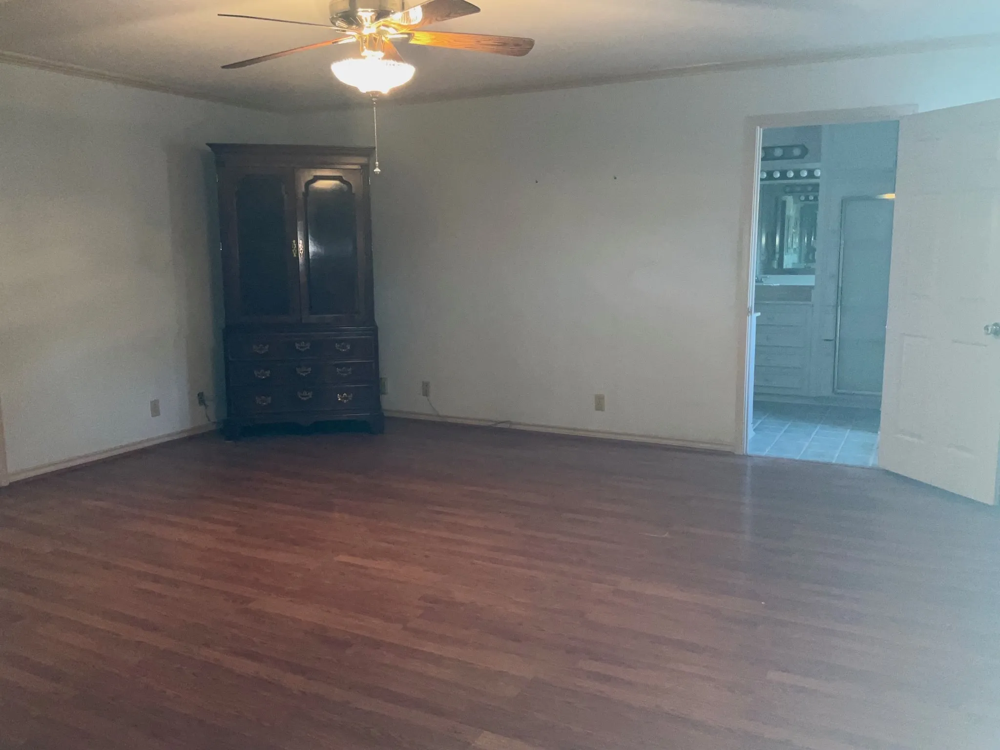 Townhouse For Sale in Navarro County , 205 Northwood Boulevard, Corsicana, Texas 75110, 2 Bedroom, 2 Bathroom, 2 Garage spaces, 2,000 Sqft, built in 1992, mls#21328556, Real Estate Agent in Corsicana, Homes For Sale in Navarro county, Homes For Sale in Corsicana, Realtor in Corsicana Texas, Real Estate Brokerage Independent Realty Texas, Luminita Cordes Realtor