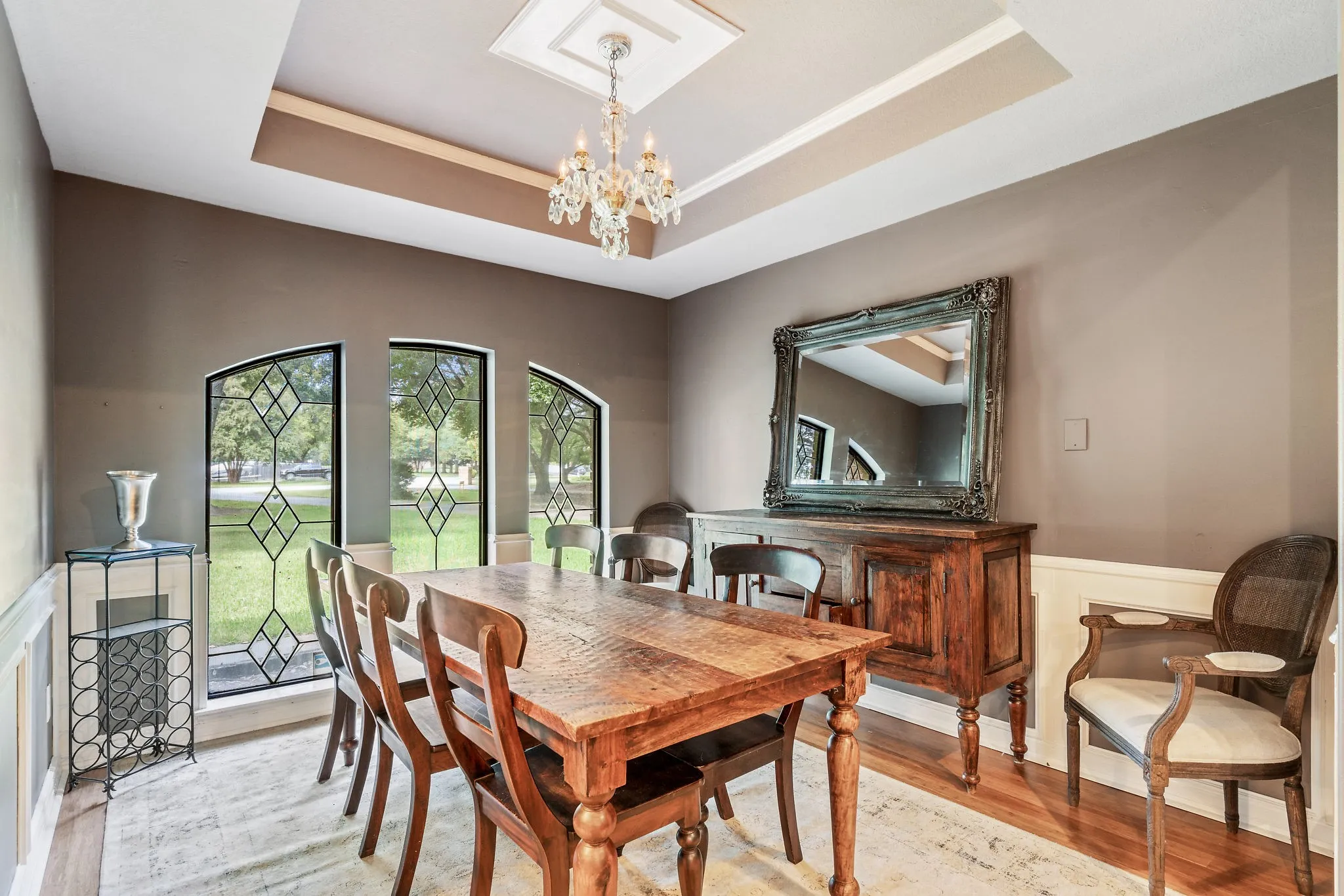 Single Family Residence For Rent in Tarrant County , 2413 Taylor Street, Southlake, Texas 76092, 4 Bedroom, 3 Bathroom, 2 Garage spaces, 3,166 Sqft, built in 1984, mls#21328828, Real Estate Agent in Southlake, Homes For Rent in Tarrant county, Homes For Rent in Southlake, Realtor in Southlake Texas, Real Estate Brokerage Independent Realty Texas, Luminita Cordes Realtor