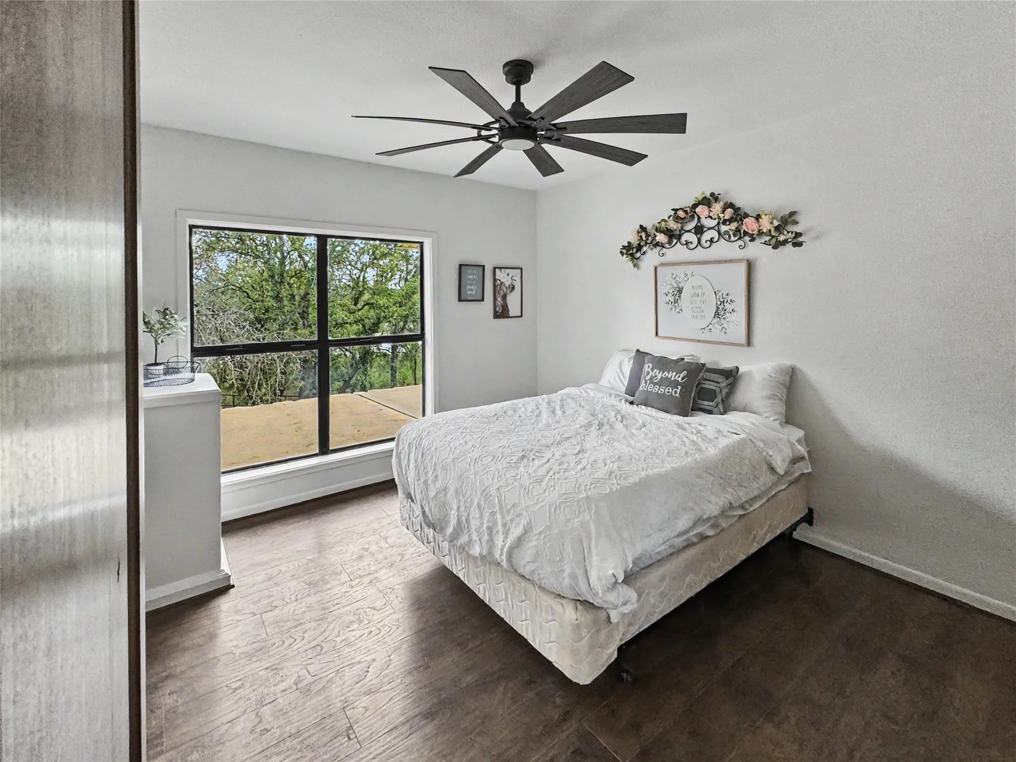 Single Family Residence For Sale in Palo Pinto County , 80342 Interstate 20, Gordon, Texas 76453, 3 Bedrooms, 3 Bathrooms, 2 Garage spaces, 4,196 Sqft, built in 1984, Price $1,450,000, mls#21329114, Real Estate Agent in Gordon, Homes For Sale in Palo Pinto county, Homes For Sale in Gordon, Realtor in Gordon Texas, Real Estate Brokerage Independent Realty Texas, Luminita Cordes Realtor