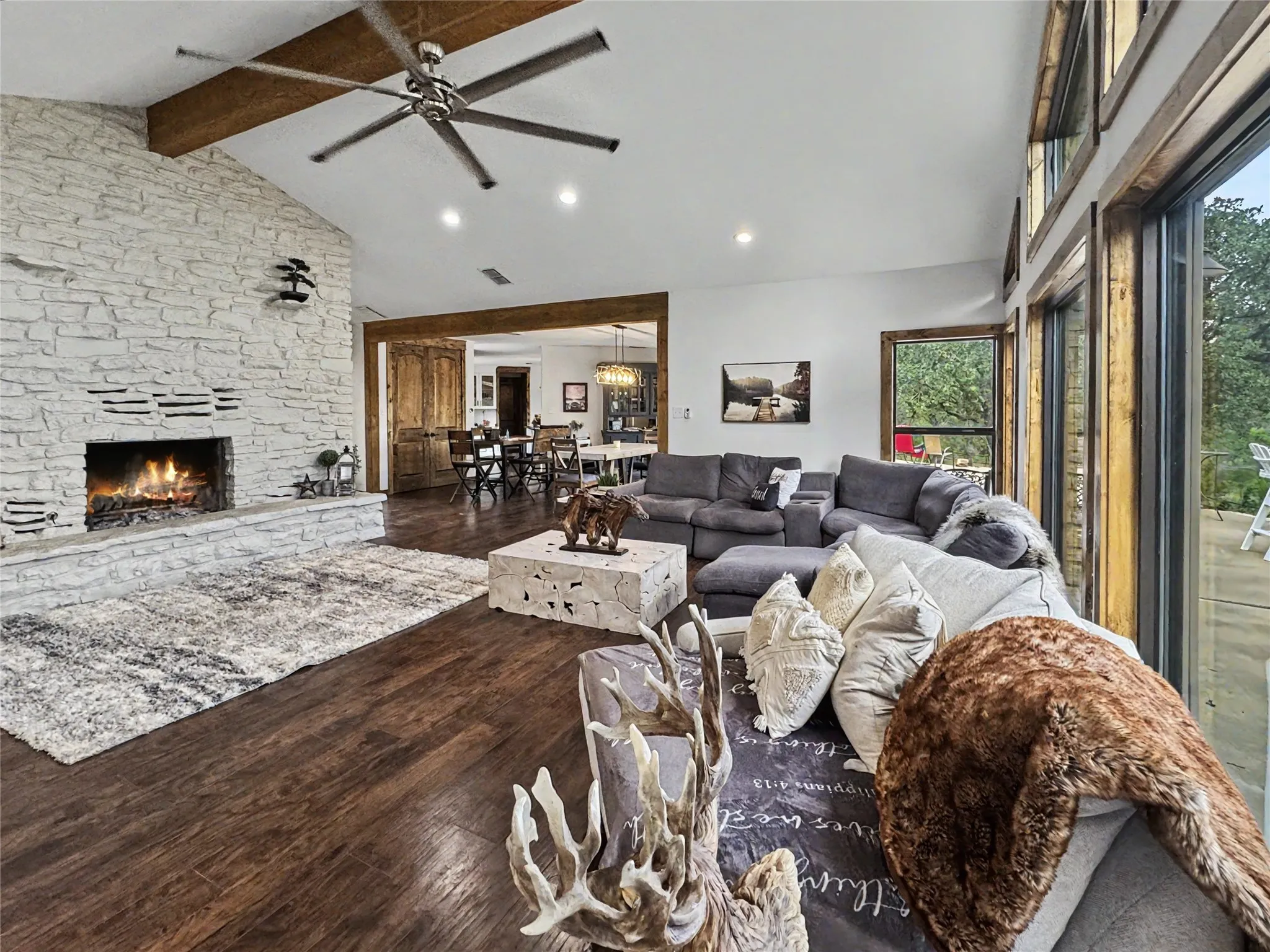 Single Family Residence For Sale in Palo Pinto County , 80342 Interstate 20, Gordon, Texas 76453, 3 Bedrooms, 3 Bathrooms, 2 Garage spaces, 4,196 Sqft, built in 1984, Price $1,450,000, mls#21329114, Real Estate Agent in Gordon, Homes For Sale in Palo Pinto county, Homes For Sale in Gordon, Realtor in Gordon Texas, Real Estate Brokerage Independent Realty Texas, Luminita Cordes Realtor