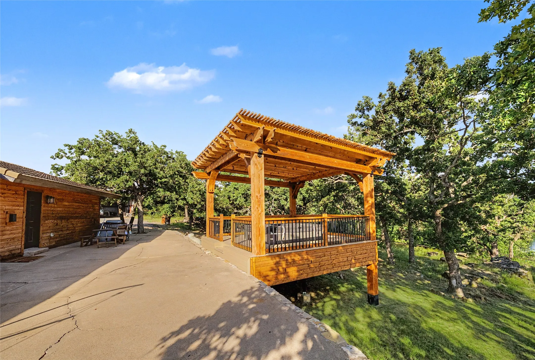 Single Family Residence For Sale in Palo Pinto County , 80342 Interstate 20, Gordon, Texas 76453, 3 Bedrooms, 3 Bathrooms, 2 Garage spaces, 4,196 Sqft, built in 1984, Price $1,450,000, mls#21329114, Real Estate Agent in Gordon, Homes For Sale in Palo Pinto county, Homes For Sale in Gordon, Realtor in Gordon Texas, Real Estate Brokerage Independent Realty Texas, Luminita Cordes Realtor
