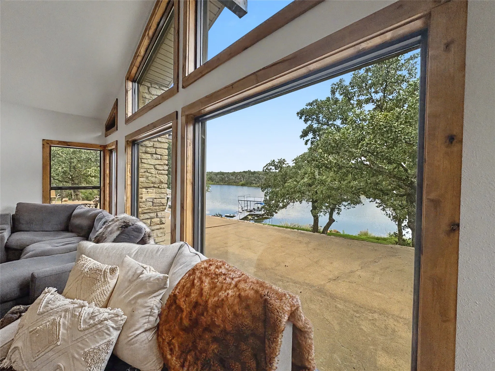 Single Family Residence For Sale in Palo Pinto County , 80342 Interstate 20, Gordon, Texas 76453, 3 Bedrooms, 3 Bathrooms, 2 Garage spaces, 4,196 Sqft, built in 1984, Price $1,450,000, mls#21329114, Real Estate Agent in Gordon, Homes For Sale in Palo Pinto county, Homes For Sale in Gordon, Realtor in Gordon Texas, Real Estate Brokerage Independent Realty Texas, Luminita Cordes Realtor
