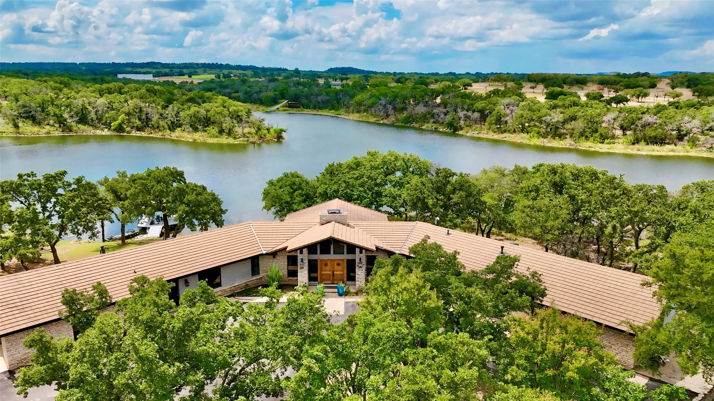 Single Family Residence For Sale in Palo Pinto County , 80342 Interstate 20, Gordon, Texas 76453, 3 Bedrooms, 3 Bathrooms, 2 Garage spaces, 4,196 Sqft, built in 1984, Price $1,450,000, mls#21329114, Real Estate Agent in Gordon, Homes For Sale in Palo Pinto county, Homes For Sale in Gordon, Realtor in Gordon Texas, Real Estate Brokerage Independent Realty Texas, Luminita Cordes Realtor