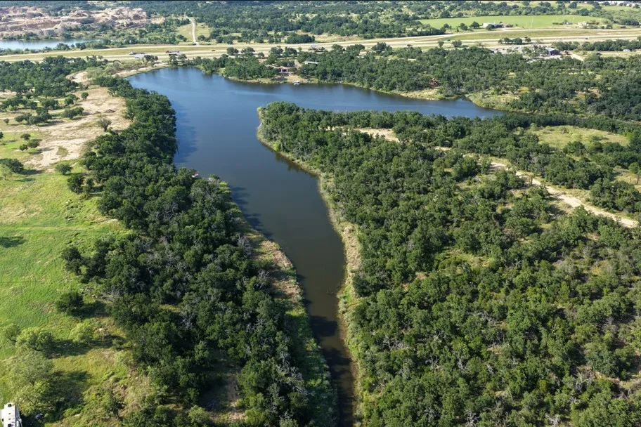 Single Family Residence For Sale in Palo Pinto County , 80342 Interstate 20, Gordon, Texas 76453, 3 Bedrooms, 3 Bathrooms, 2 Garage spaces, 4,196 Sqft, built in 1984, Price $1,450,000, mls#21329114, Real Estate Agent in Gordon, Homes For Sale in Palo Pinto county, Homes For Sale in Gordon, Realtor in Gordon Texas, Real Estate Brokerage Independent Realty Texas, Luminita Cordes Realtor
