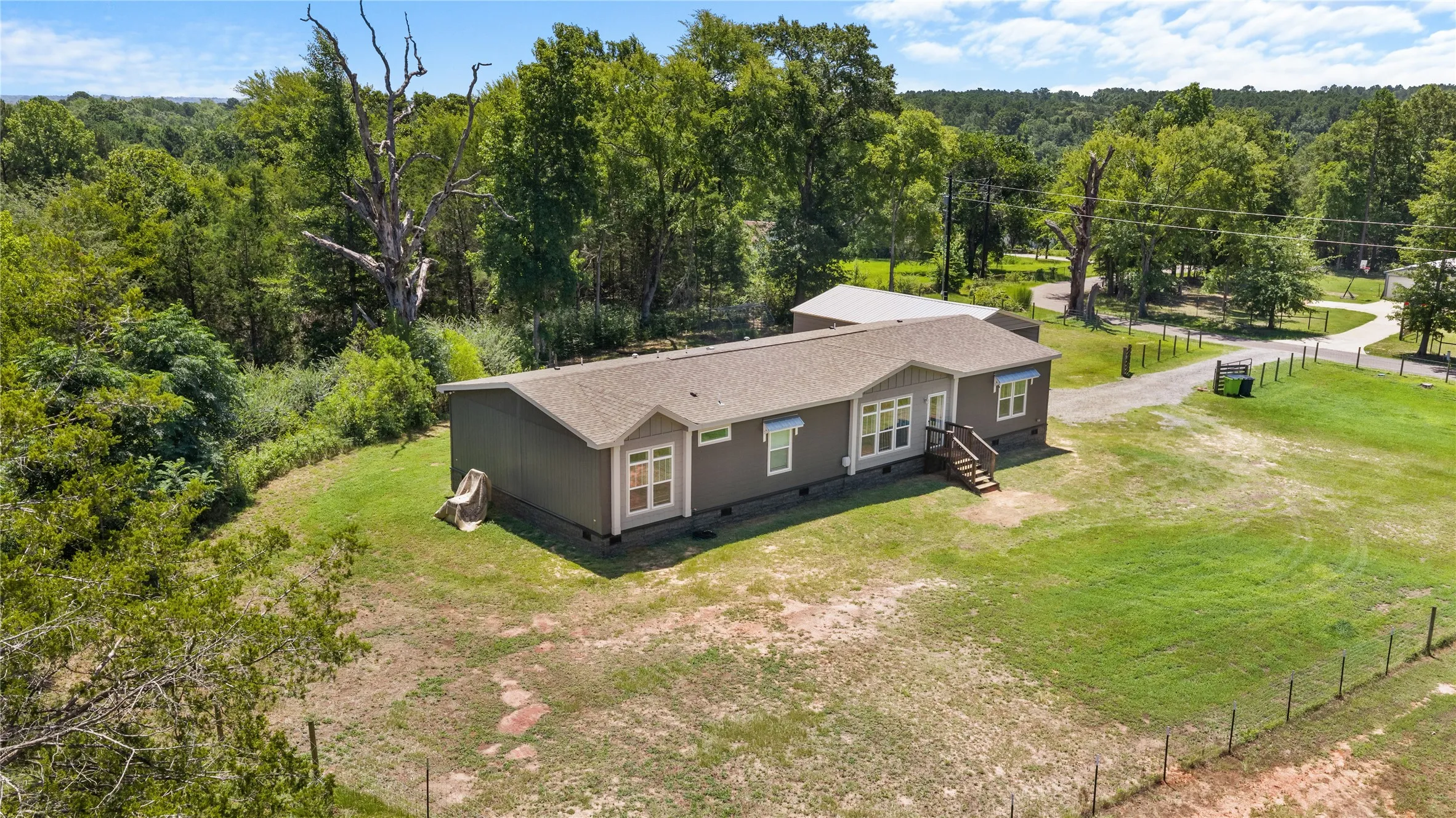 Mobile Home For Sale in Van Zandt County , 645 Vz County Road 4926, Ben Wheeler, Texas 75754, 4 Bedrooms, 3 Bathrooms, Garage spaces, 2,160 Sqft, built in 2023, Price $349,900, mls#21329103, Real Estate Agent in Ben Wheeler, Homes For Sale in Van Zandt county, Homes For Sale in Ben Wheeler, Realtor in Ben Wheeler Texas, Real Estate Brokerage Independent Realty Texas, Luminita Cordes Realtor
