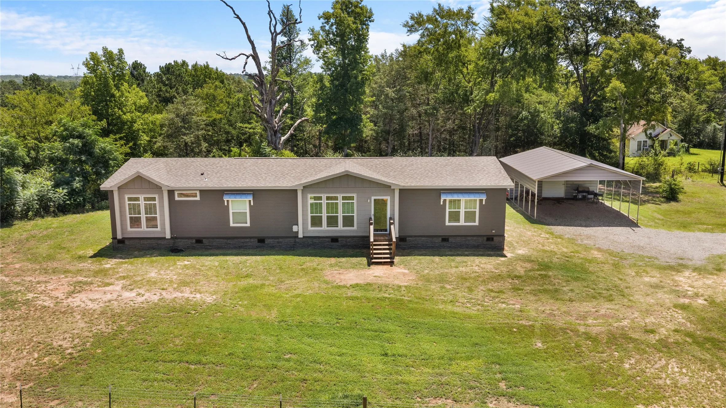 Mobile Home For Sale in Van Zandt County , 645 Vz County Road 4926, Ben Wheeler, Texas 75754, 4 Bedrooms, 3 Bathrooms, Garage spaces, 2,160 Sqft, built in 2023, Price $349,900, mls#21329103, Real Estate Agent in Ben Wheeler, Homes For Sale in Van Zandt county, Homes For Sale in Ben Wheeler, Realtor in Ben Wheeler Texas, Real Estate Brokerage Independent Realty Texas, Luminita Cordes Realtor