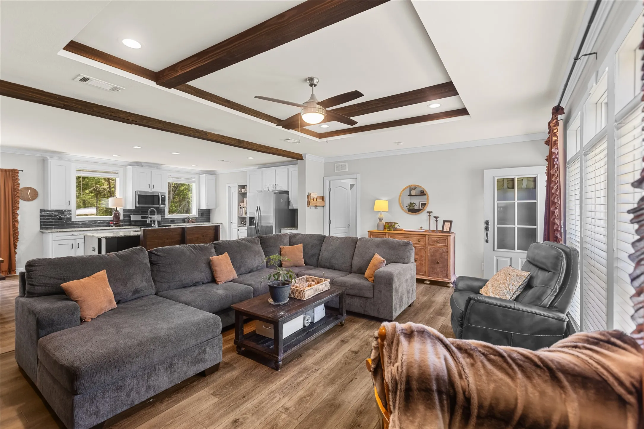 Mobile Home For Sale in Van Zandt County , 645 Vz County Road 4926, Ben Wheeler, Texas 75754, 4 Bedrooms, 3 Bathrooms, Garage spaces, 2,160 Sqft, built in 2023, Price $349,900, mls#21329103, Real Estate Agent in Ben Wheeler, Homes For Sale in Van Zandt county, Homes For Sale in Ben Wheeler, Realtor in Ben Wheeler Texas, Real Estate Brokerage Independent Realty Texas, Luminita Cordes Realtor