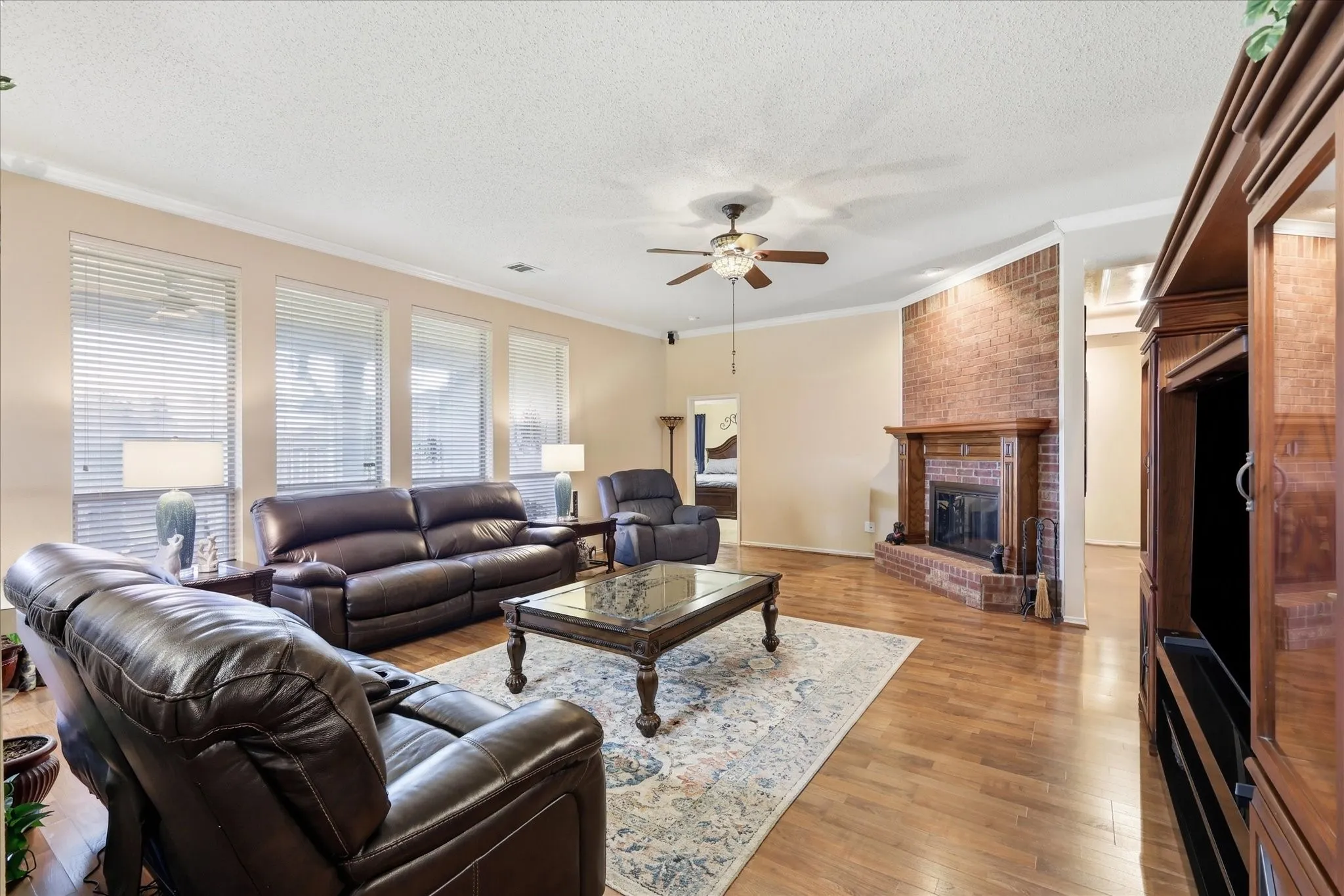 Single Family Residence For Sale in Dallas County , 3520 Cedar Creek Lane, Sachse, Texas 75048, 4 Bedroom, 2 Bathroom, 2 Garage spaces, 2,359 Sqft, built in 2003, mls#21327901, Real Estate Agent in Sachse, Homes For Sale in Dallas county, Homes For Sale in Sachse, Realtor in Sachse Texas, Real Estate Brokerage Independent Realty Texas, Luminita Cordes Realtor