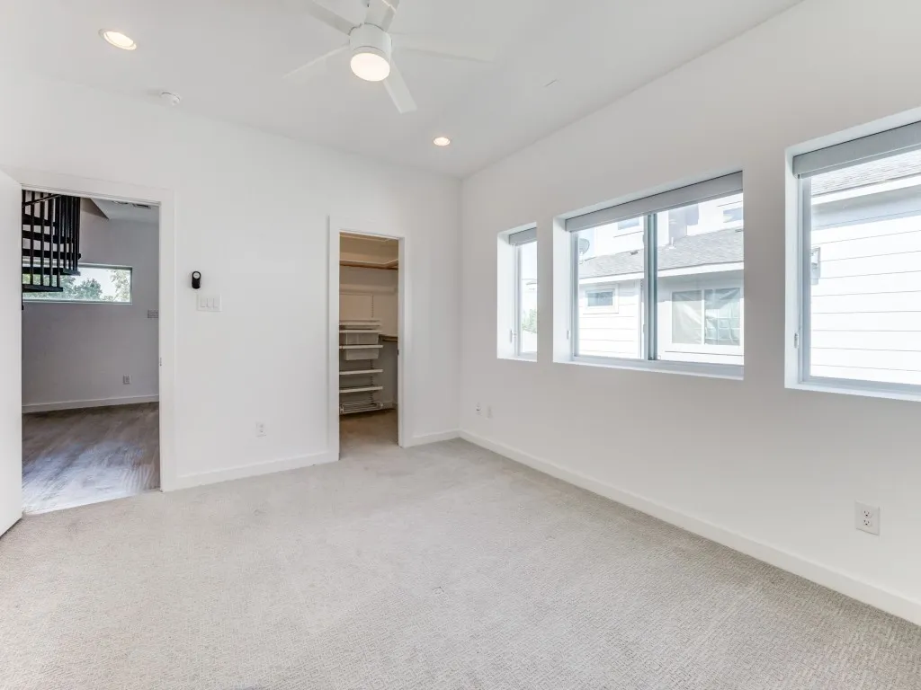 Townhouse For Rent in Dallas County , 5714 Bryan Parkway D, Dallas, Texas 75206, 2 Bedroom, 3 Bathroom, 2 Garage spaces, 1,898 Sqft, built in 2015, mls#21329120, Real Estate Agent in Dallas, Homes For Rent in Dallas county, Homes For Rent in Dallas, Realtor in Dallas Texas, Real Estate Brokerage Independent Realty Texas, Luminita Cordes Realtor