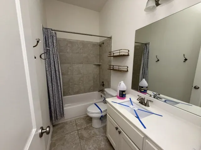 Single Family Residence For Sale in Travis County , 22224 Cape Travis Bend, Lago Vista, Texas 78645, 5 Bedroom, 4 Bathroom, 3 Garage spaces, 4,049 Sqft, built in 2014, mls#21329122, Real Estate Agent in Lago Vista, Homes For Sale in Travis county, Homes For Sale in Lago Vista, Realtor in Lago Vista Texas, Real Estate Brokerage Independent Realty Texas, Luminita Cordes Realtor