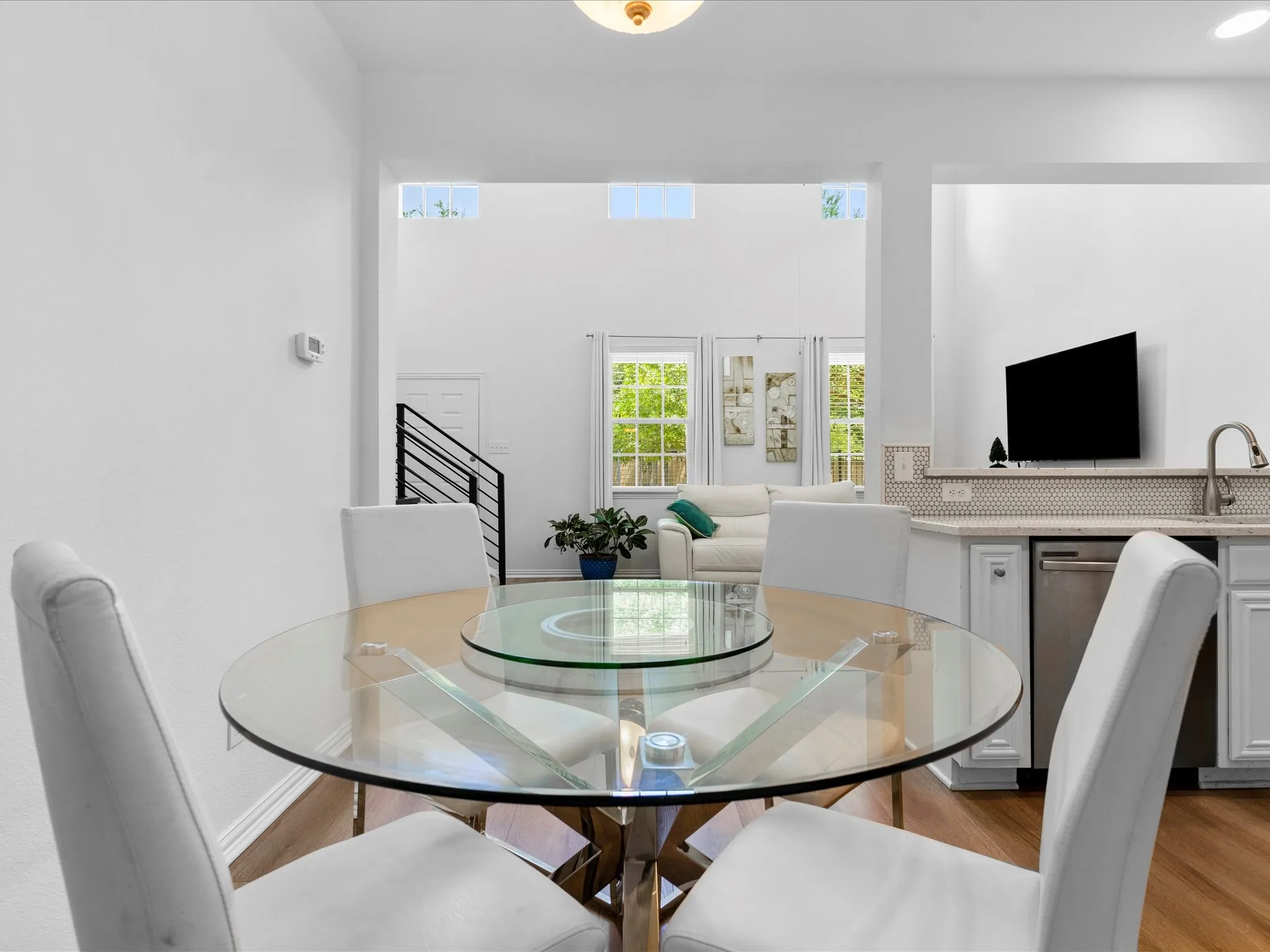 Eat in Kitchen