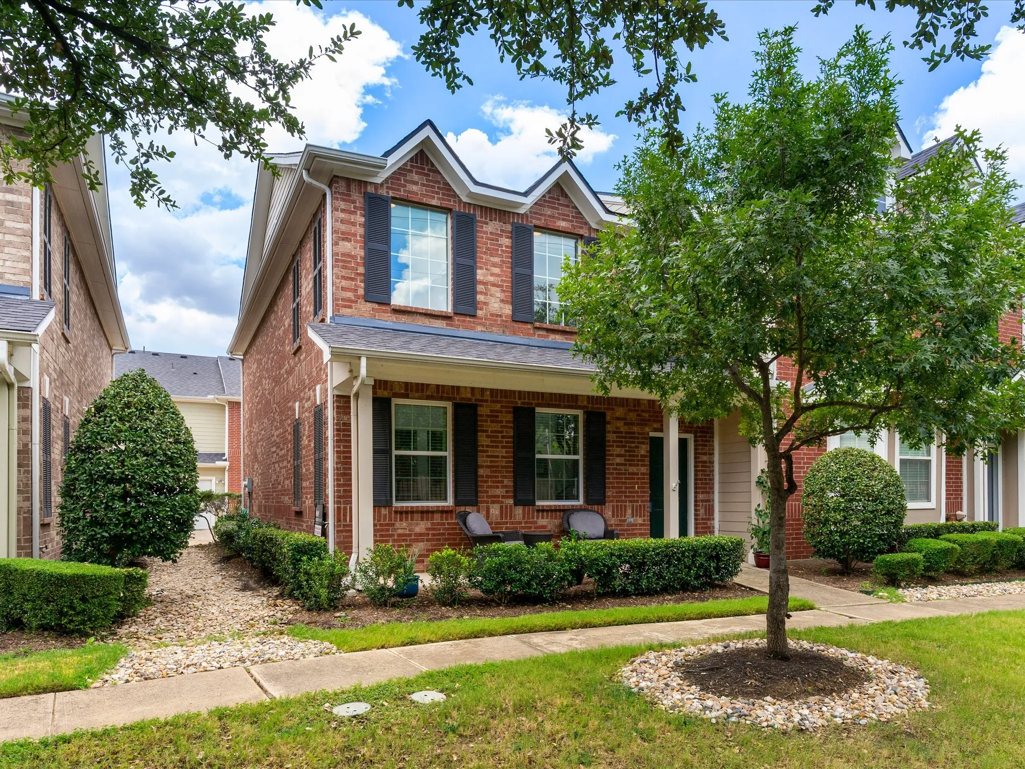 Townhouse For Sale in Tarrant County , 3106 Bedford Road, Bedford, Texas 76021, 2 Bedroom, 2 Bathroom, 2 Garage spaces, 1,216 Sqft, built in 2008, mls#21328980, Real Estate Agent in Bedford, Homes For Sale in Tarrant county, Homes For Sale in Bedford, Realtor in Bedford Texas, Real Estate Brokerage Independent Realty Texas, Luminita Cordes Realtor