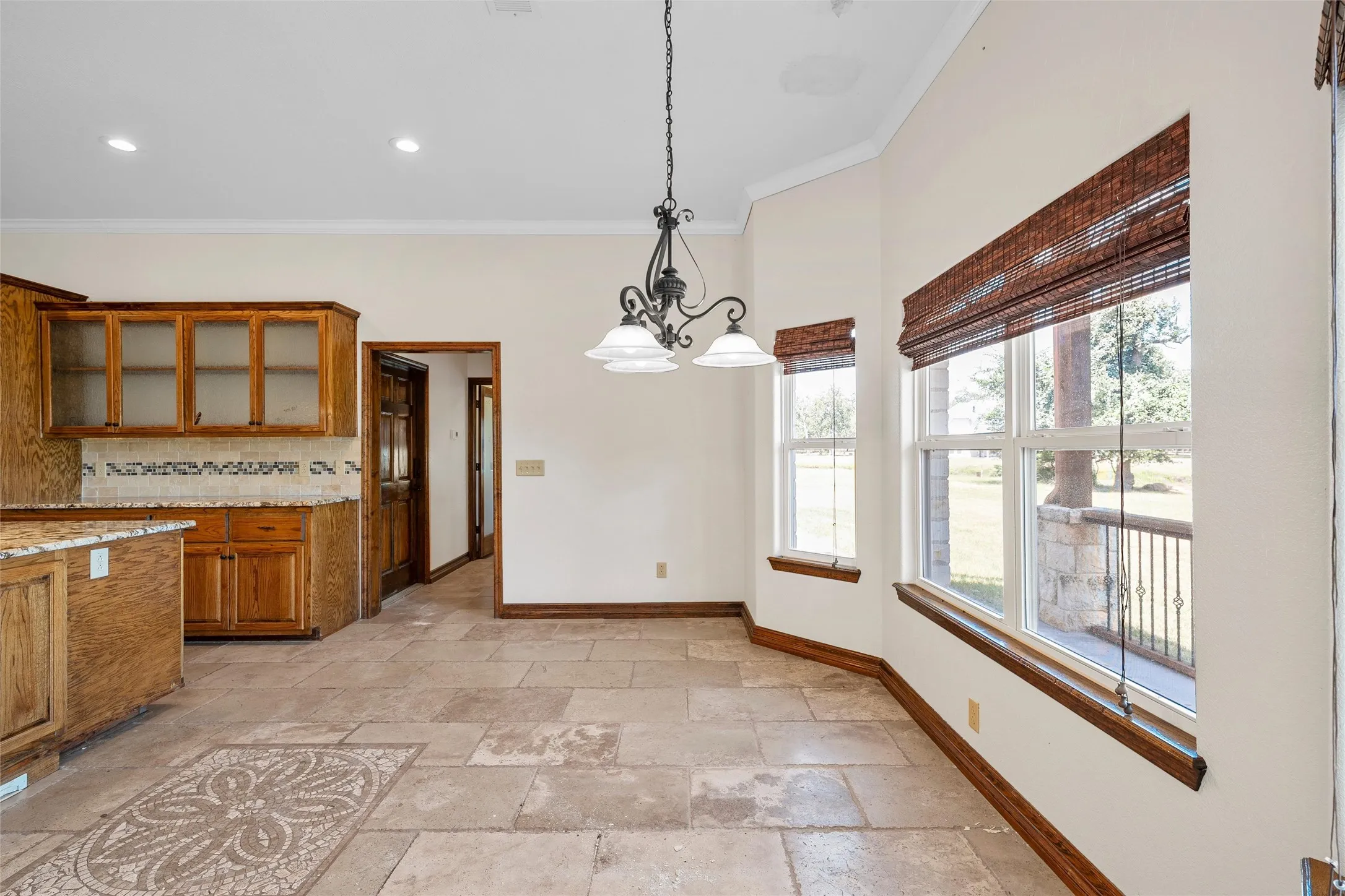 Single Family Residence For Sale in Limestone County , 134 Lcr 796, Groesbeck, Texas 76642, 5 Bedroom, 4 Bathroom, 2 Garage spaces, 3,576 Sqft, built in 2015, mls#21328909, Real Estate Agent in Groesbeck, Homes For Sale in Limestone county, Homes For Sale in Groesbeck, Realtor in Groesbeck Texas, Real Estate Brokerage Independent Realty Texas, Luminita Cordes Realtor