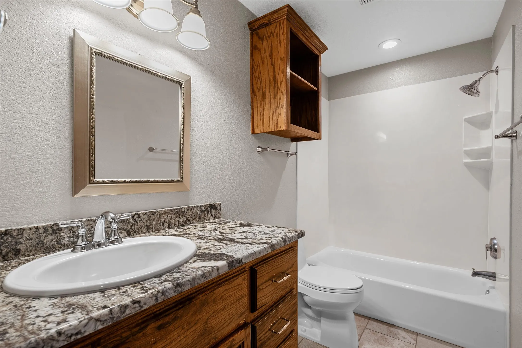 Single Family Residence For Sale in Limestone County , 134 Lcr 796, Groesbeck, Texas 76642, 5 Bedroom, 4 Bathroom, 2 Garage spaces, 3,576 Sqft, built in 2015, mls#21328909, Real Estate Agent in Groesbeck, Homes For Sale in Limestone county, Homes For Sale in Groesbeck, Realtor in Groesbeck Texas, Real Estate Brokerage Independent Realty Texas, Luminita Cordes Realtor