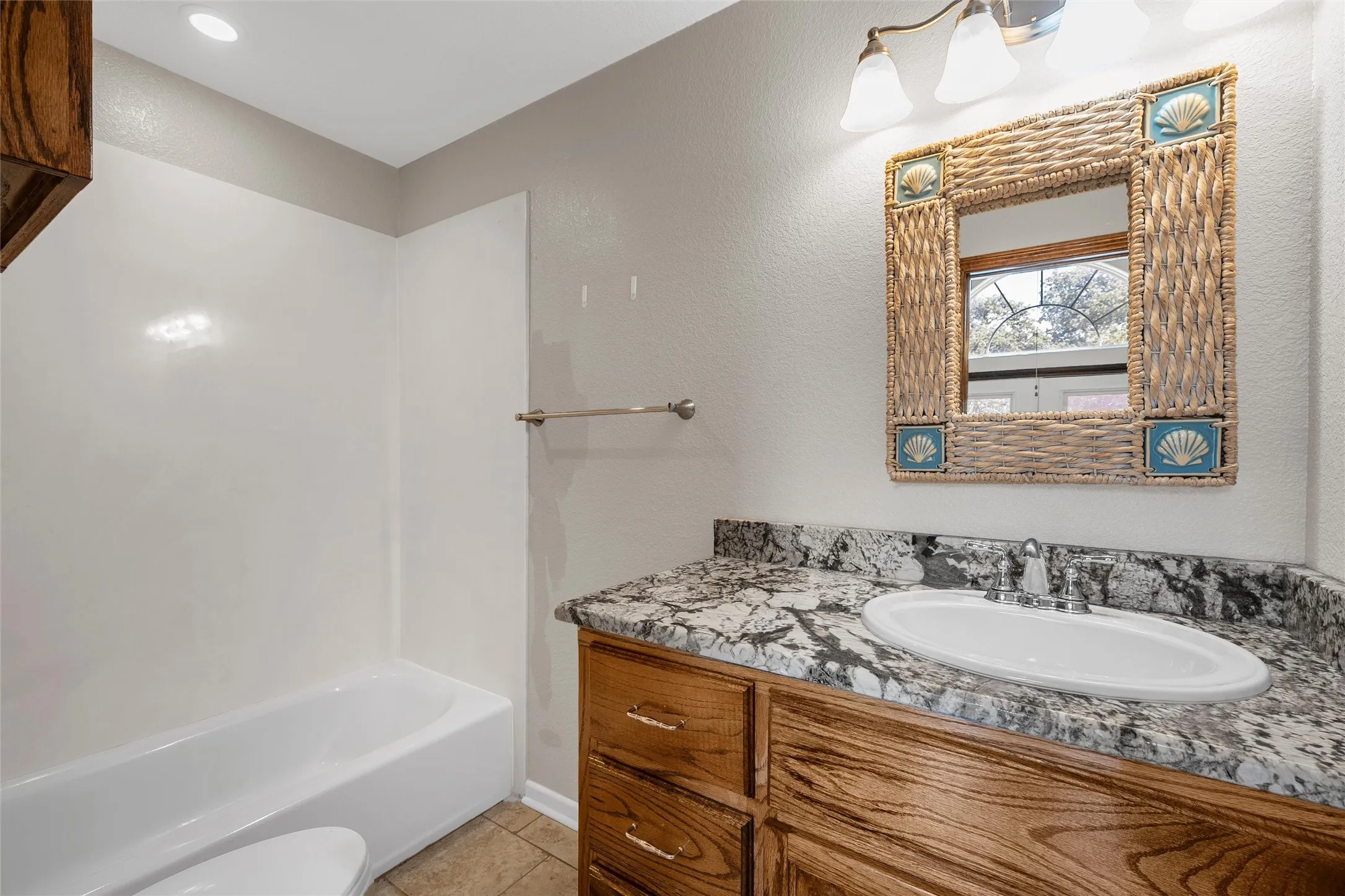 Single Family Residence For Sale in Limestone County , 134 Lcr 796, Groesbeck, Texas 76642, 5 Bedroom, 4 Bathroom, 2 Garage spaces, 3,576 Sqft, built in 2015, mls#21328909, Real Estate Agent in Groesbeck, Homes For Sale in Limestone county, Homes For Sale in Groesbeck, Realtor in Groesbeck Texas, Real Estate Brokerage Independent Realty Texas, Luminita Cordes Realtor