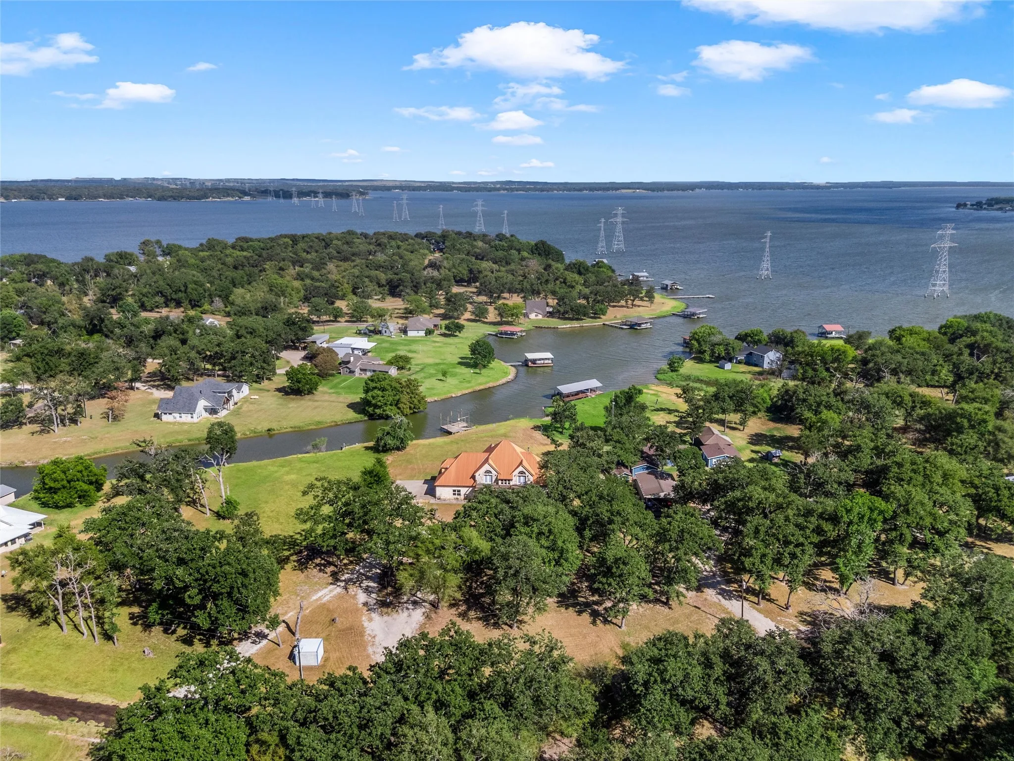 Single Family Residence For Sale in Limestone County , 134 Lcr 796, Groesbeck, Texas 76642, 5 Bedroom, 4 Bathroom, 2 Garage spaces, 3,576 Sqft, built in 2015, mls#21328909, Real Estate Agent in Groesbeck, Homes For Sale in Limestone county, Homes For Sale in Groesbeck, Realtor in Groesbeck Texas, Real Estate Brokerage Independent Realty Texas, Luminita Cordes Realtor