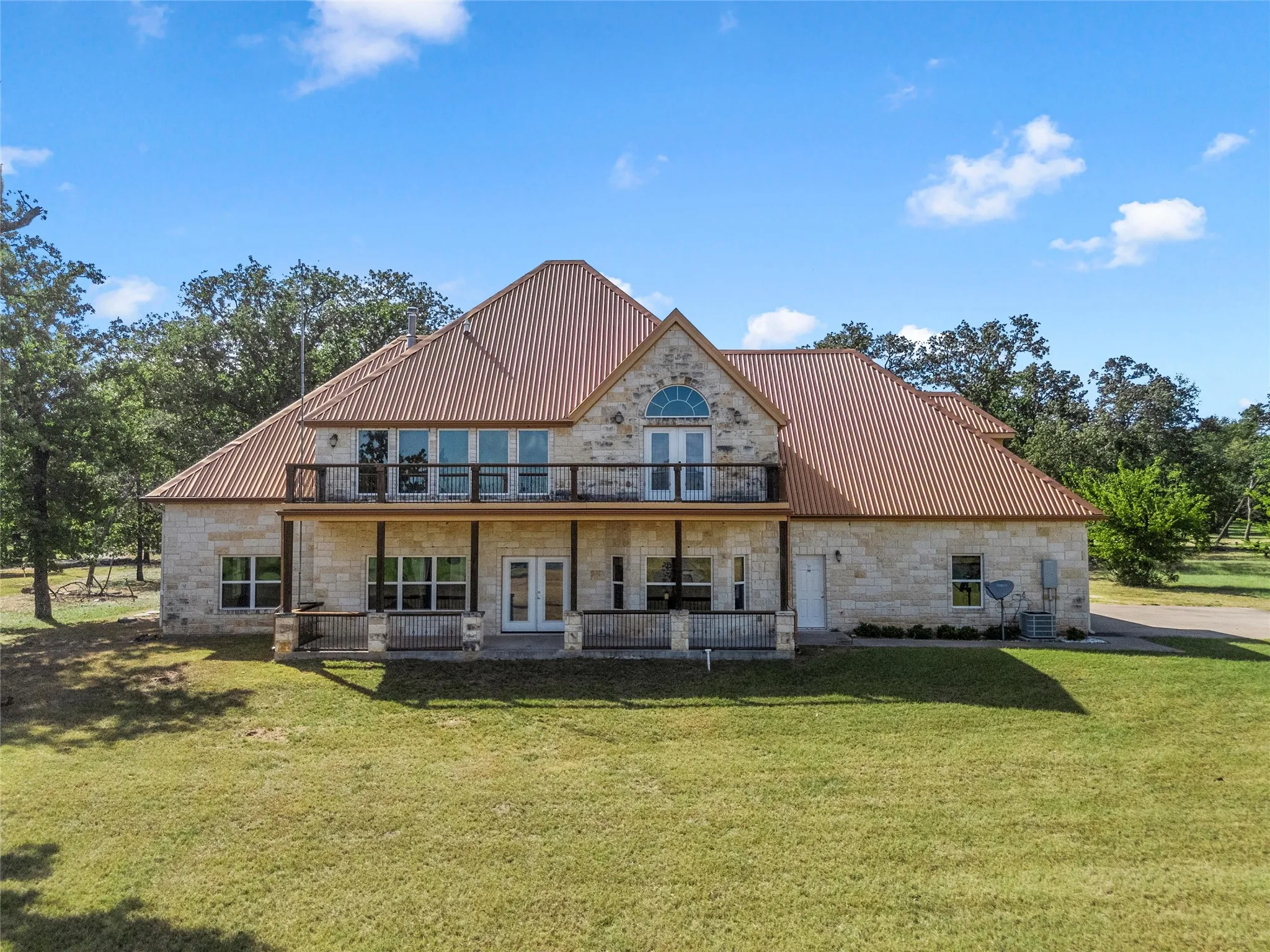 Single Family Residence For Sale in Limestone County , 134 Lcr 796, Groesbeck, Texas 76642, 5 Bedroom, 4 Bathroom, 2 Garage spaces, 3,576 Sqft, built in 2015, mls#21328909, Real Estate Agent in Groesbeck, Homes For Sale in Limestone county, Homes For Sale in Groesbeck, Realtor in Groesbeck Texas, Real Estate Brokerage Independent Realty Texas, Luminita Cordes Realtor
