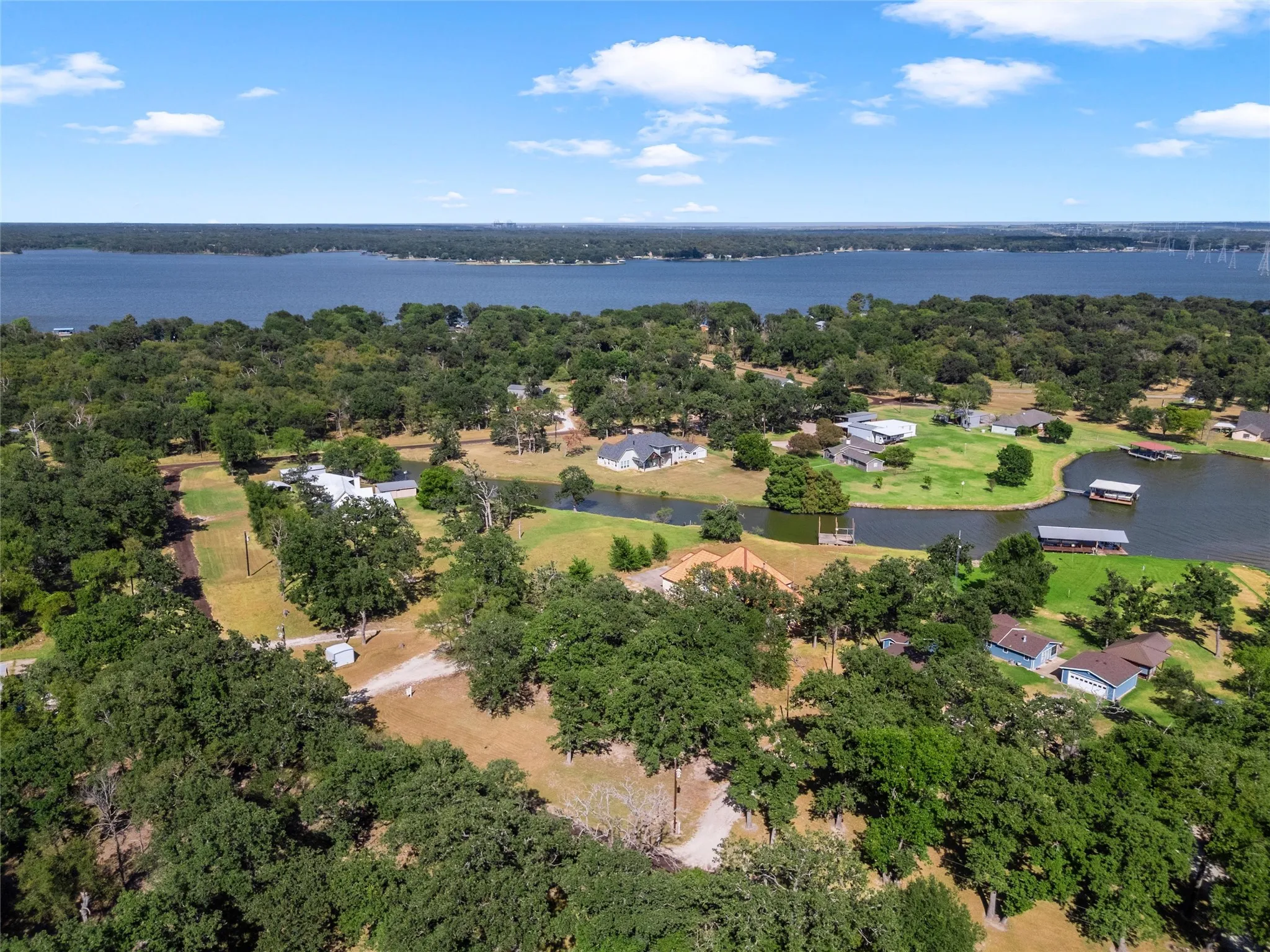 Single Family Residence For Sale in Limestone County , 134 Lcr 796, Groesbeck, Texas 76642, 5 Bedroom, 4 Bathroom, 2 Garage spaces, 3,576 Sqft, built in 2015, mls#21328909, Real Estate Agent in Groesbeck, Homes For Sale in Limestone county, Homes For Sale in Groesbeck, Realtor in Groesbeck Texas, Real Estate Brokerage Independent Realty Texas, Luminita Cordes Realtor