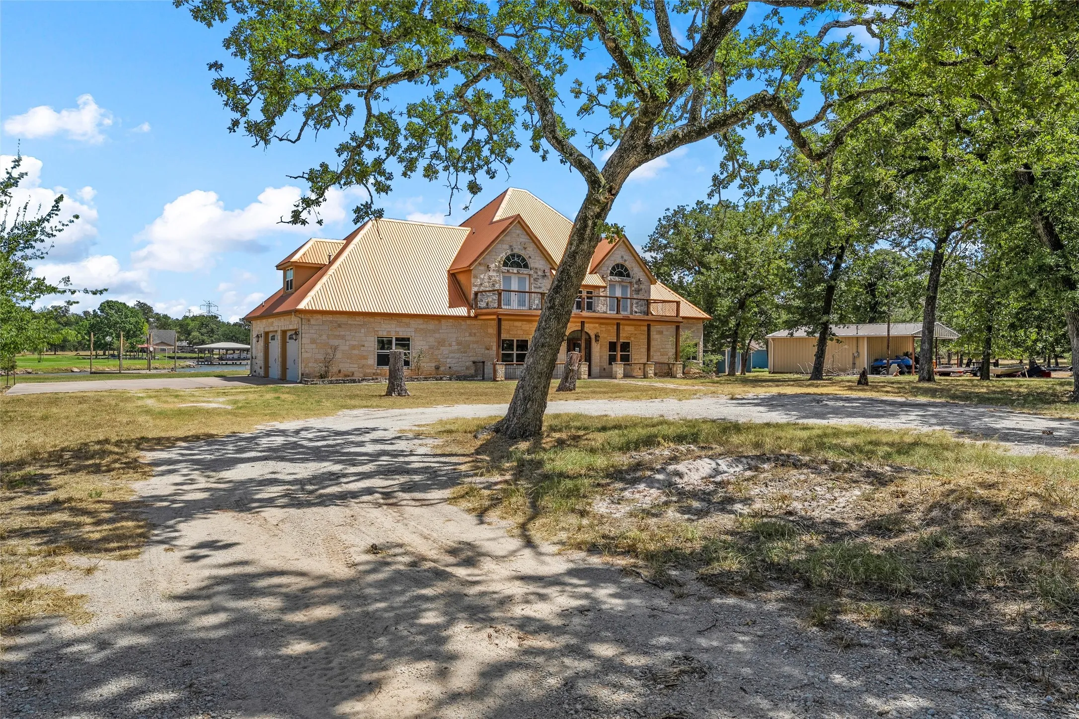 Single Family Residence For Sale in Limestone County , 134 Lcr 796, Groesbeck, Texas 76642, 5 Bedroom, 4 Bathroom, 2 Garage spaces, 3,576 Sqft, built in 2015, mls#21328909, Real Estate Agent in Groesbeck, Homes For Sale in Limestone county, Homes For Sale in Groesbeck, Realtor in Groesbeck Texas, Real Estate Brokerage Independent Realty Texas, Luminita Cordes Realtor