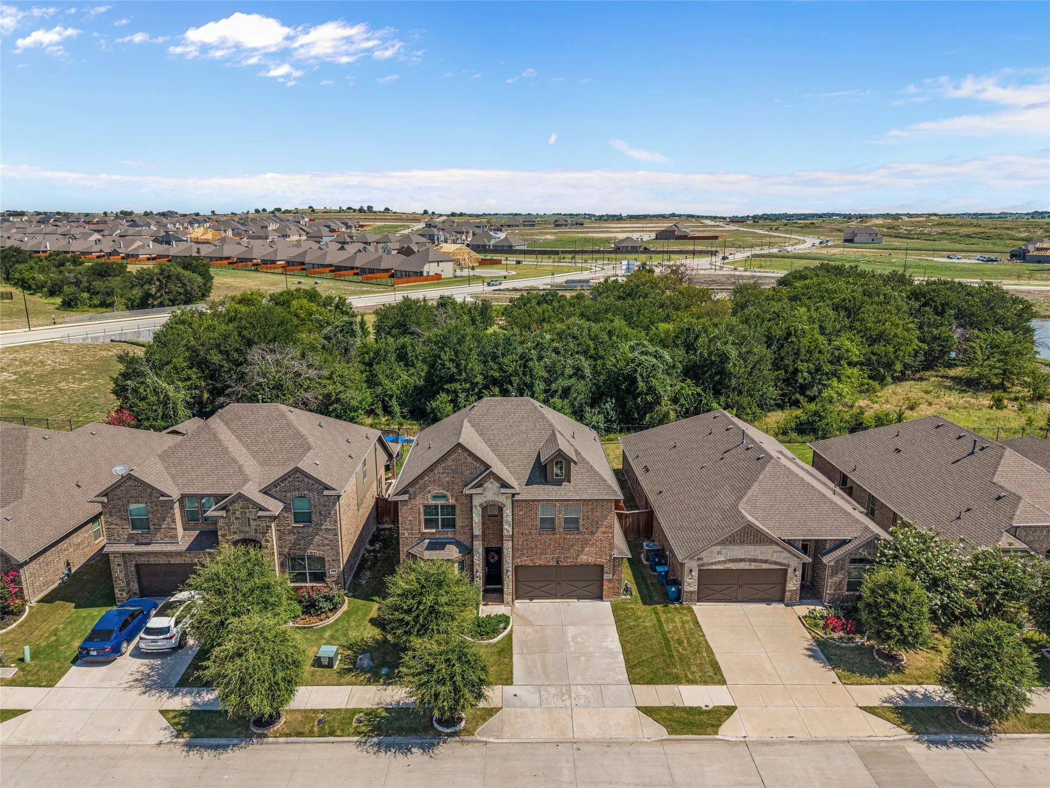 Single Family Residence For Sale in Parker County , 14856 Gladstone Drive, Aledo, Texas 76008, 4 Bedroom, 4 Bathroom, 2 Garage spaces, 3,046 Sqft, built in 2020, mls#21327323, Real Estate Agent in Aledo, Homes For Sale in Parker county, Homes For Sale in Aledo, Realtor in Aledo Texas, Real Estate Brokerage Independent Realty Texas, Luminita Cordes Realtor