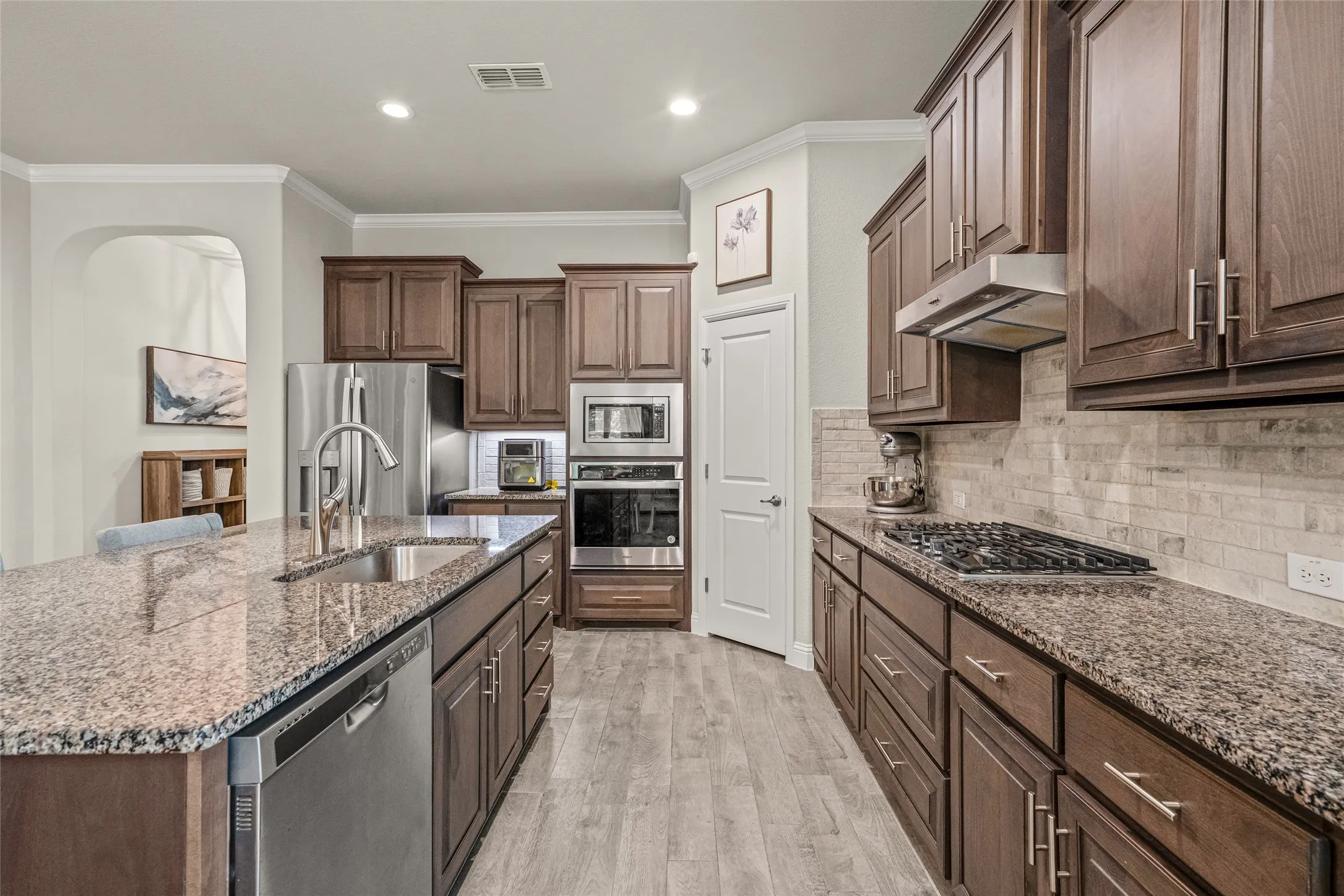 Single Family Residence For Sale in Parker County , 14856 Gladstone Drive, Aledo, Texas 76008, 4 Bedroom, 4 Bathroom, 2 Garage spaces, 3,046 Sqft, built in 2020, mls#21327323, Real Estate Agent in Aledo, Homes For Sale in Parker county, Homes For Sale in Aledo, Realtor in Aledo Texas, Real Estate Brokerage Independent Realty Texas, Luminita Cordes Realtor