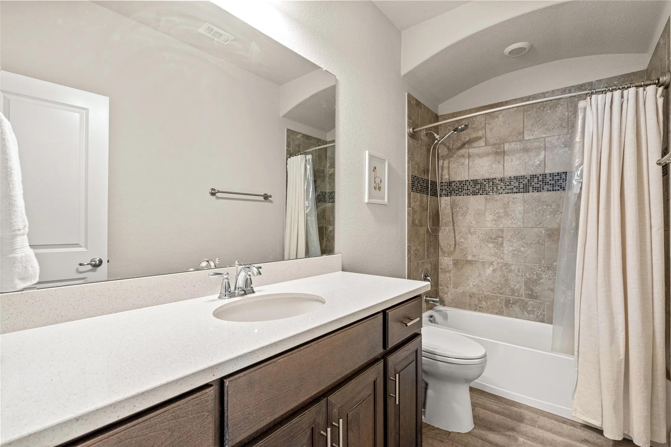 Single Family Residence For Sale in Parker County , 14856 Gladstone Drive, Aledo, Texas 76008, 4 Bedroom, 4 Bathroom, 2 Garage spaces, 3,046 Sqft, built in 2020, mls#21327323, Real Estate Agent in Aledo, Homes For Sale in Parker county, Homes For Sale in Aledo, Realtor in Aledo Texas, Real Estate Brokerage Independent Realty Texas, Luminita Cordes Realtor