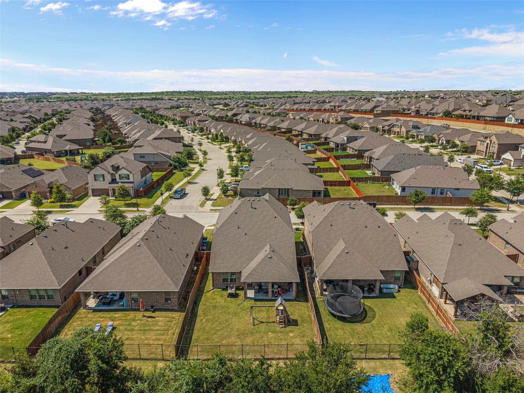 Single Family Residence For Sale in Parker County , 14856 Gladstone Drive, Aledo, Texas 76008, 4 Bedroom, 4 Bathroom, 2 Garage spaces, 3,046 Sqft, built in 2020, mls#21327323, Real Estate Agent in Aledo, Homes For Sale in Parker county, Homes For Sale in Aledo, Realtor in Aledo Texas, Real Estate Brokerage Independent Realty Texas, Luminita Cordes Realtor