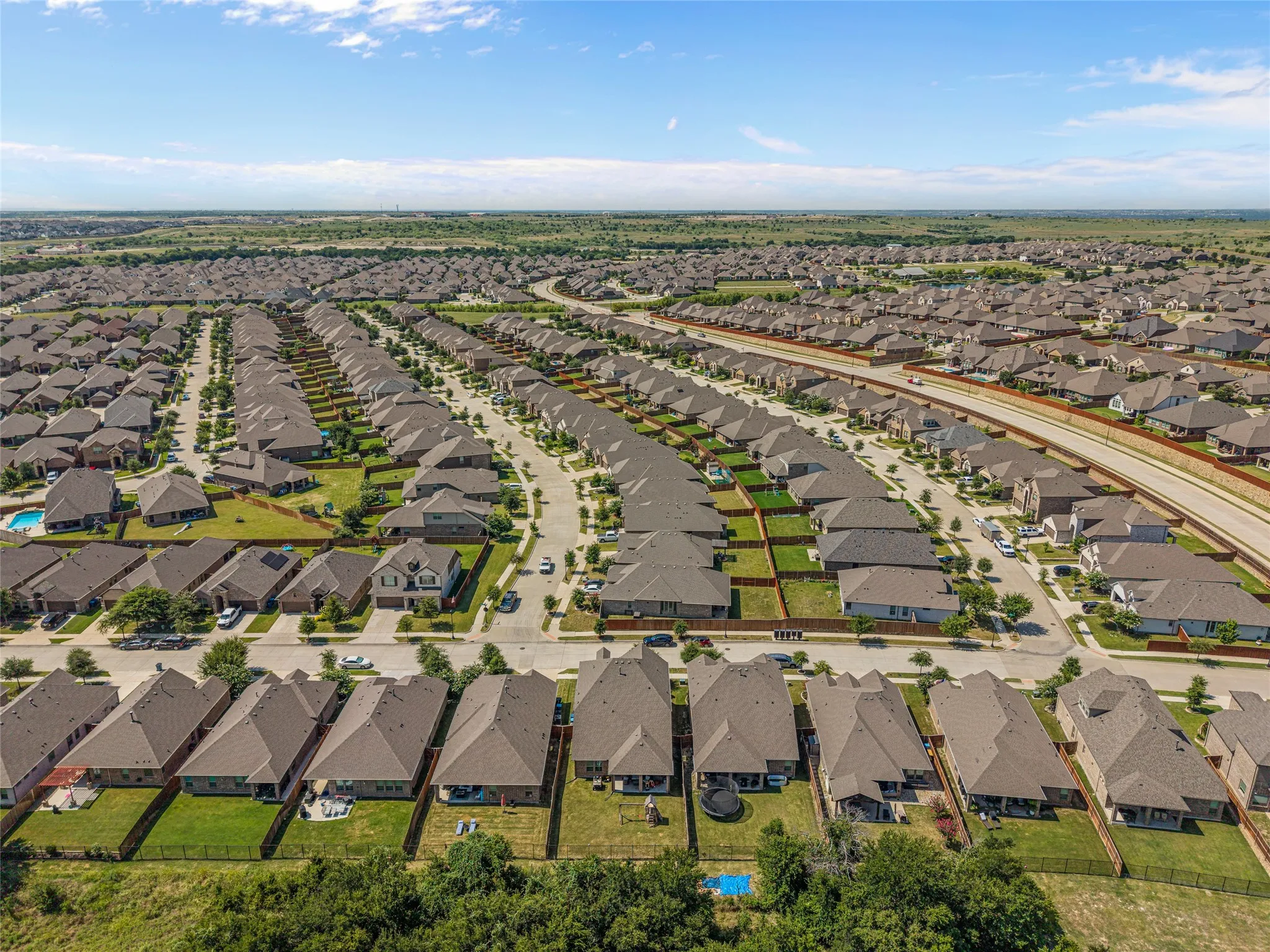 Single Family Residence For Sale in Parker County , 14856 Gladstone Drive, Aledo, Texas 76008, 4 Bedroom, 4 Bathroom, 2 Garage spaces, 3,046 Sqft, built in 2020, mls#21327323, Real Estate Agent in Aledo, Homes For Sale in Parker county, Homes For Sale in Aledo, Realtor in Aledo Texas, Real Estate Brokerage Independent Realty Texas, Luminita Cordes Realtor