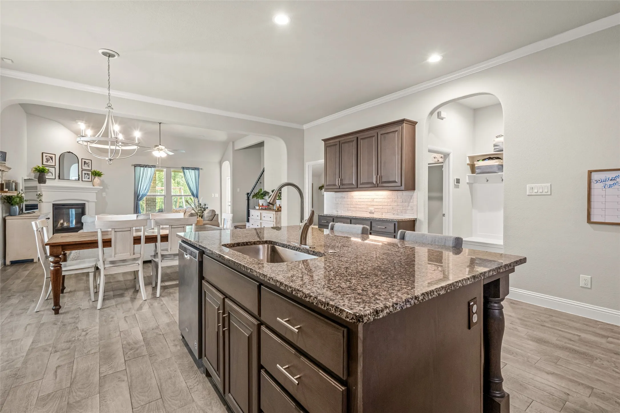 Single Family Residence For Sale in Parker County , 14856 Gladstone Drive, Aledo, Texas 76008, 4 Bedroom, 4 Bathroom, 2 Garage spaces, 3,046 Sqft, built in 2020, mls#21327323, Real Estate Agent in Aledo, Homes For Sale in Parker county, Homes For Sale in Aledo, Realtor in Aledo Texas, Real Estate Brokerage Independent Realty Texas, Luminita Cordes Realtor