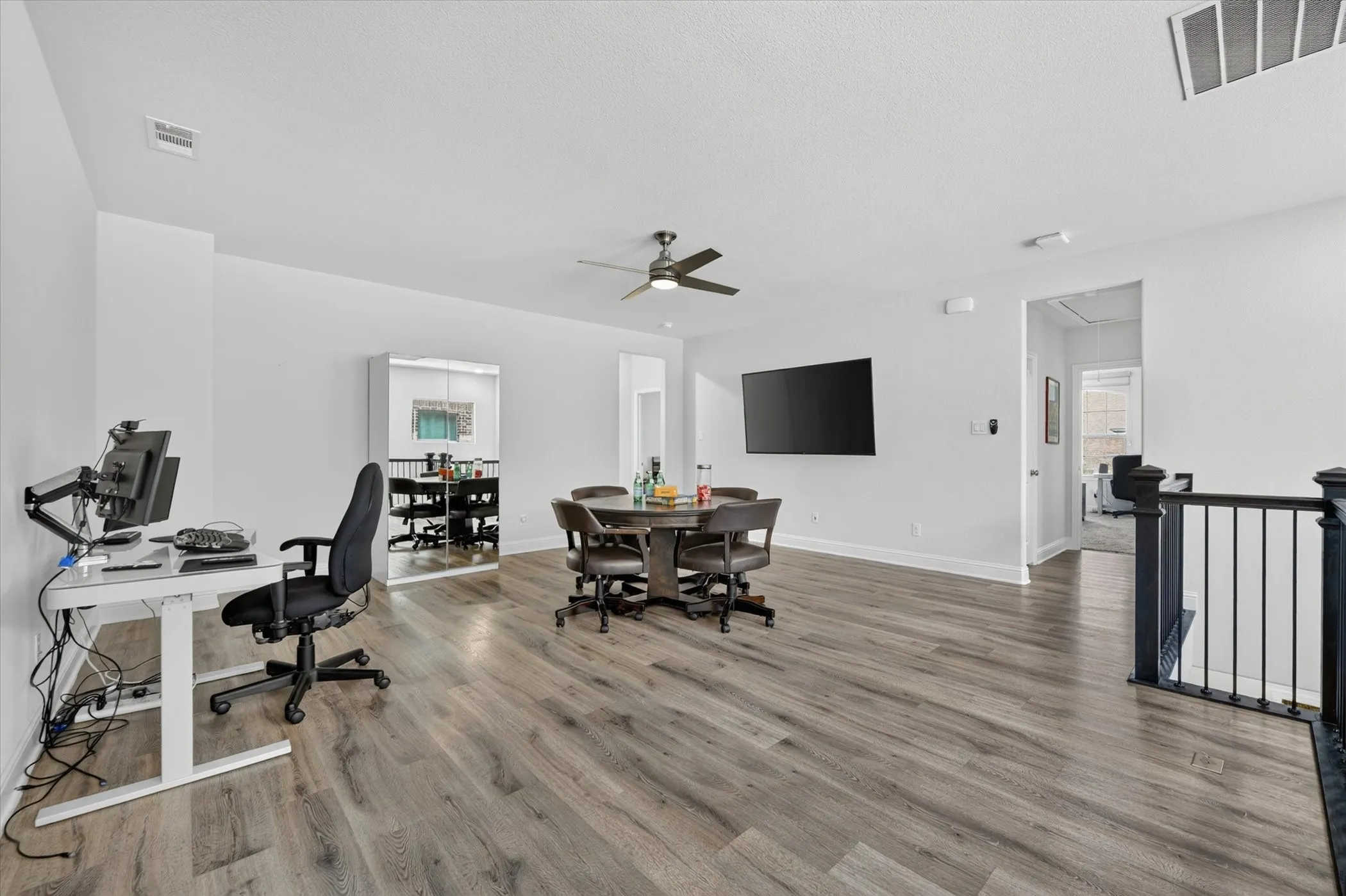 Single Family Residence For Sale in Dallas County , 12728 Royal Oaks Lane, Farmers Branch, Texas 75234, 4 Bedroom, 4 Bathroom, 2 Garage spaces, 3,558 Sqft, built in 2020, mls#21328239, Real Estate Agent in Farmers Branch, Homes For Sale in Dallas county, Homes For Sale in Farmers Branch, Realtor in Farmers Branch Texas, Real Estate Brokerage Independent Realty Texas, Luminita Cordes Realtor